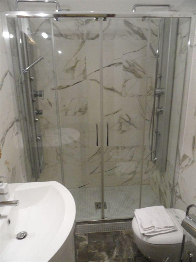 Le Downtown 3* Rome
