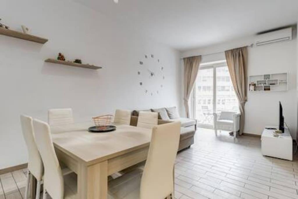 Domus Laterani By Jfm - Comfortable Big Terrace Colosseo Apartment *