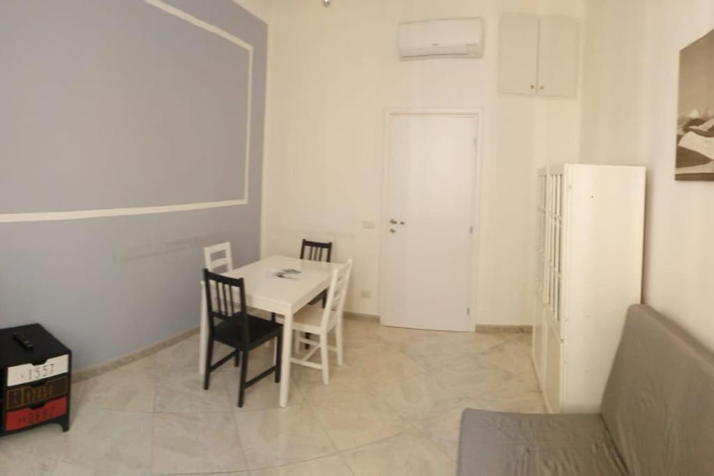 Magenta Apartment