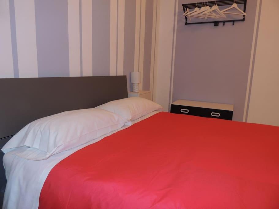 Magenta Apartment *