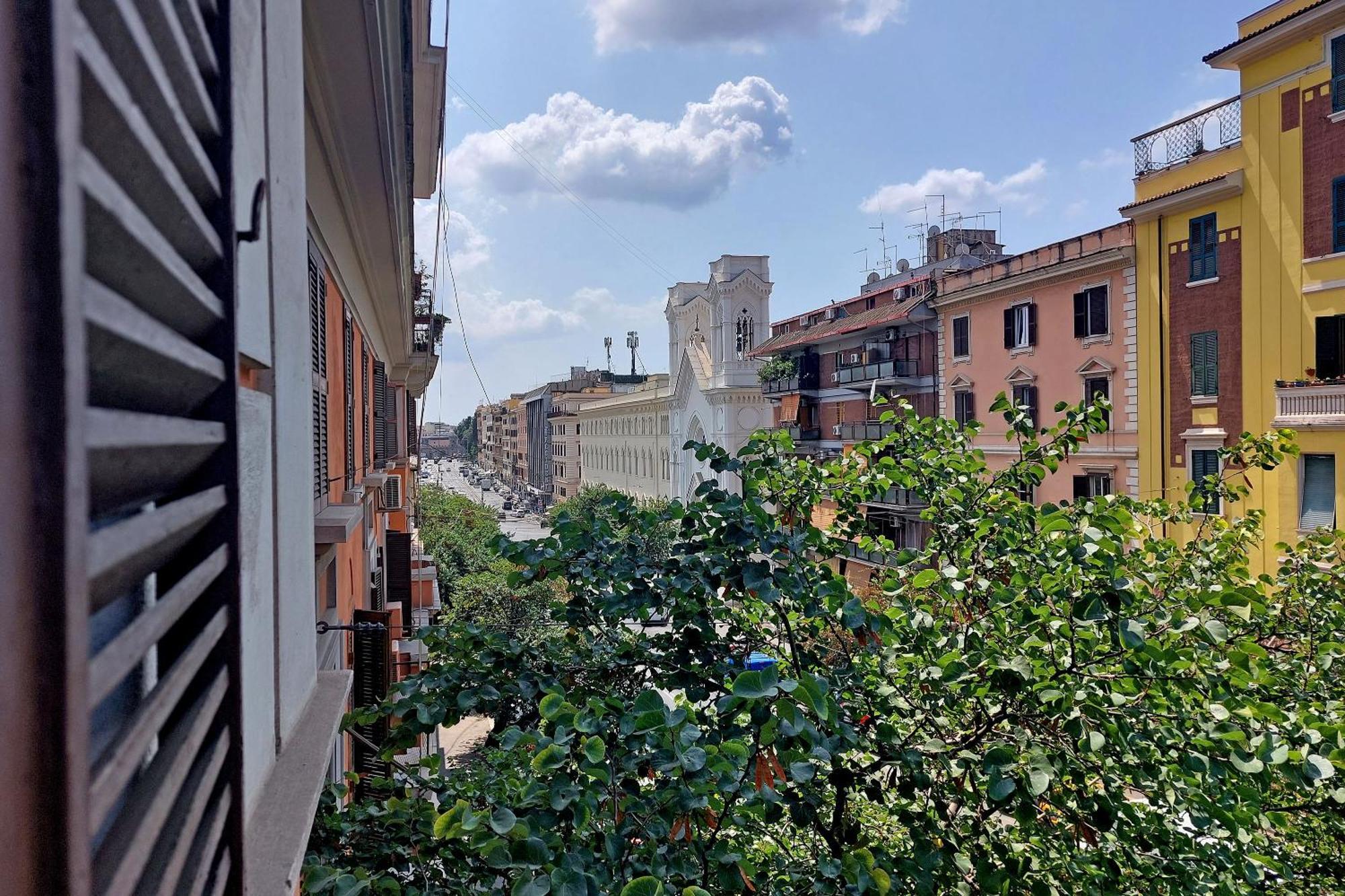 4bnb - Vittorio Emanuele Roma