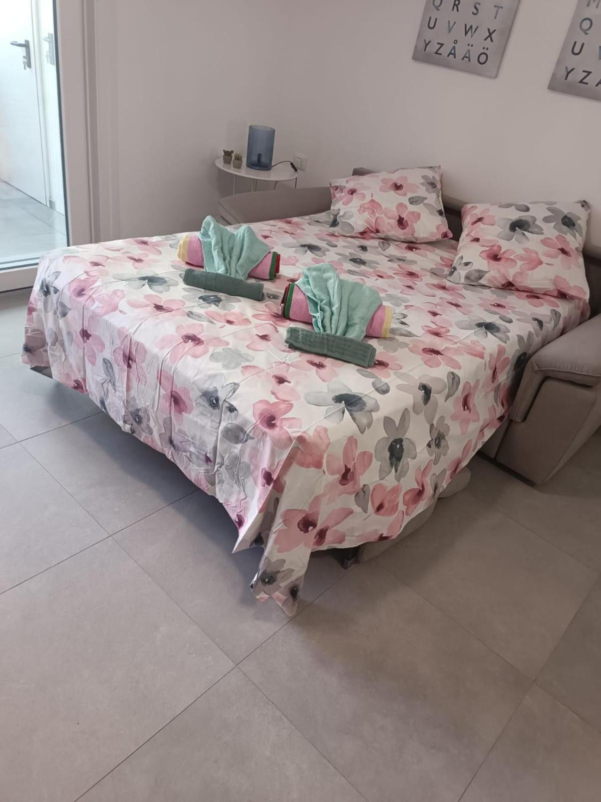 Pm 75 Via Pablo Neruda Appartement Rome