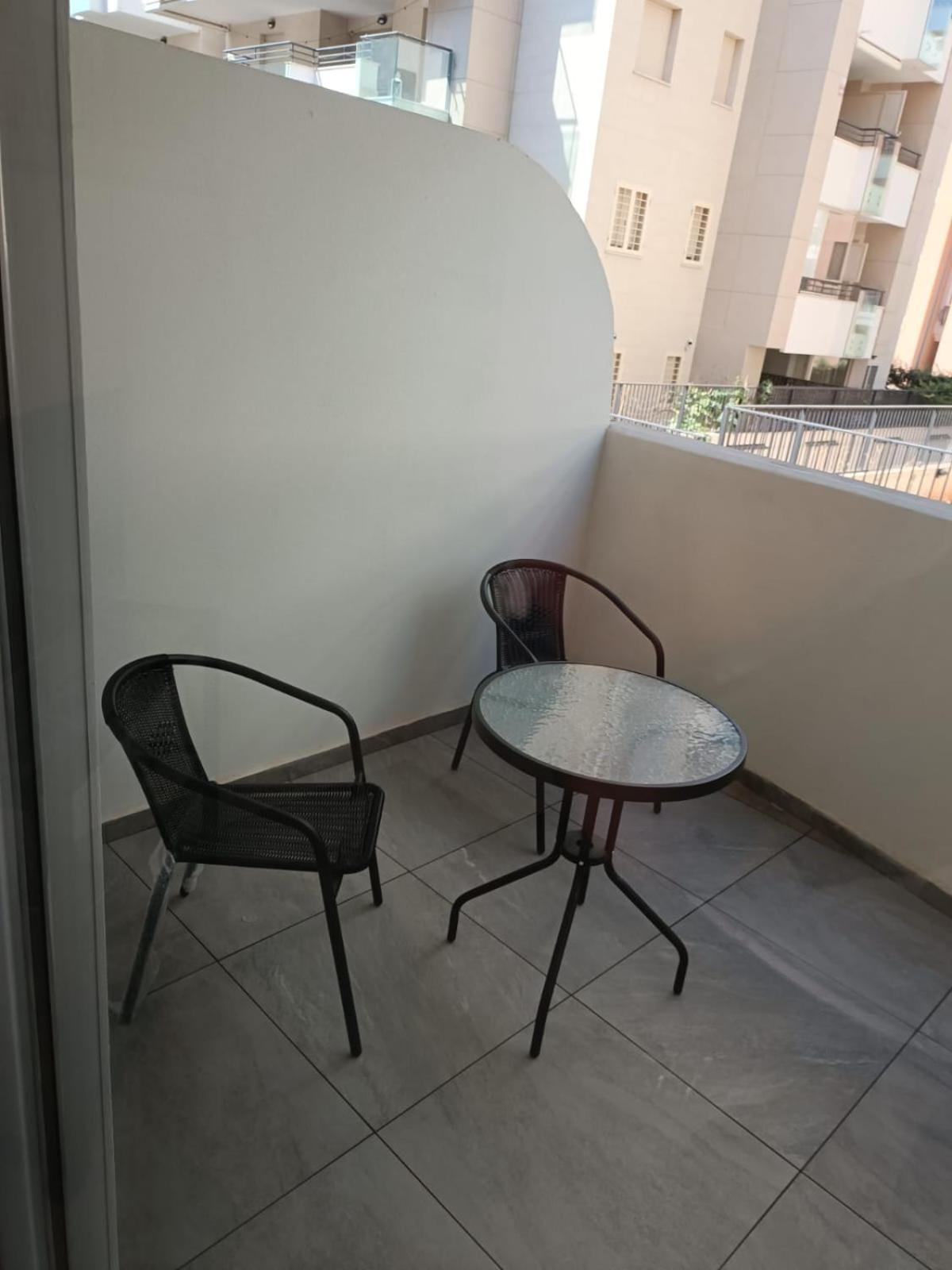Pm 75 Via Pablo Neruda Appartement