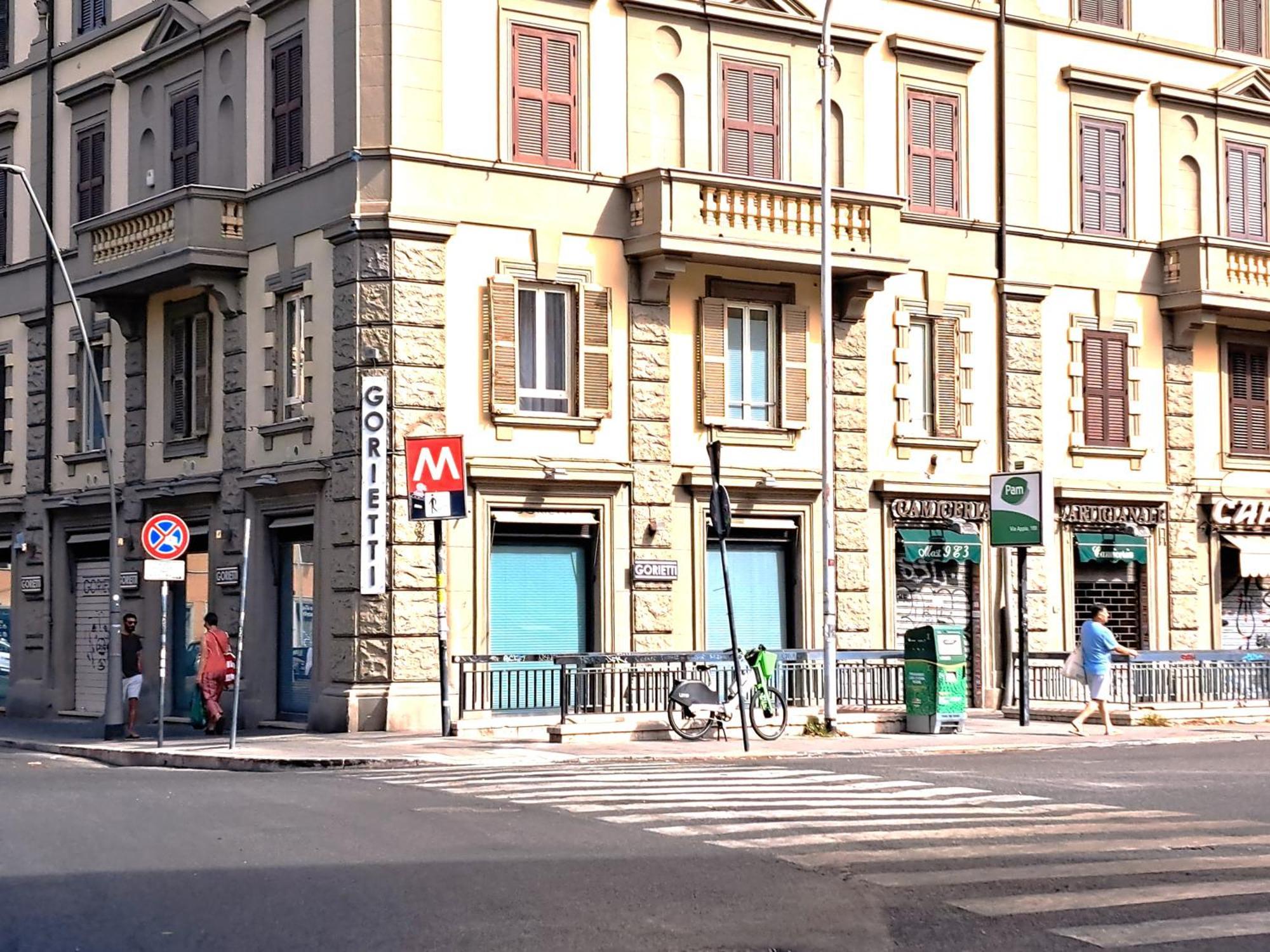 San Giovanni Metro Flat Roma