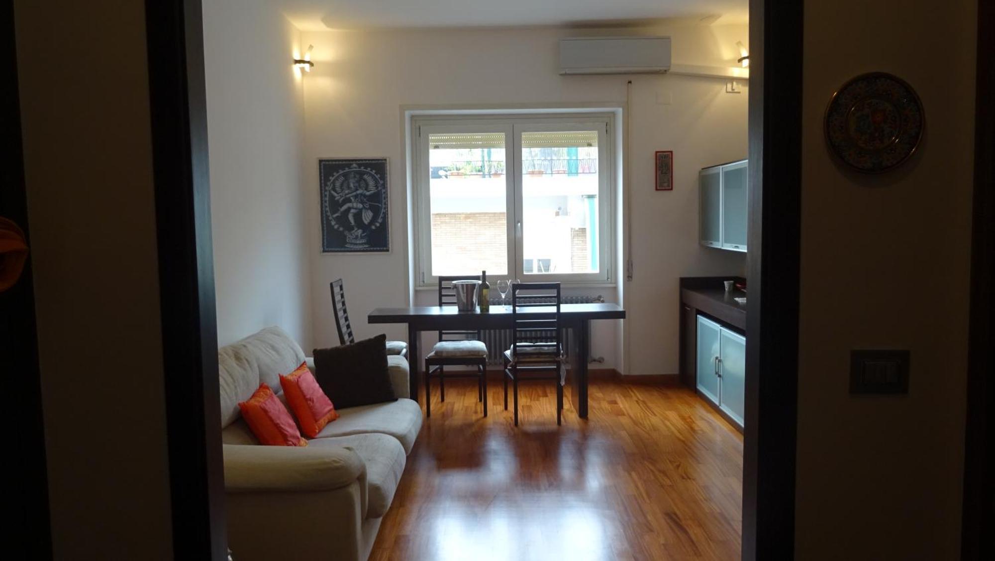 By Cinzia Apartment *