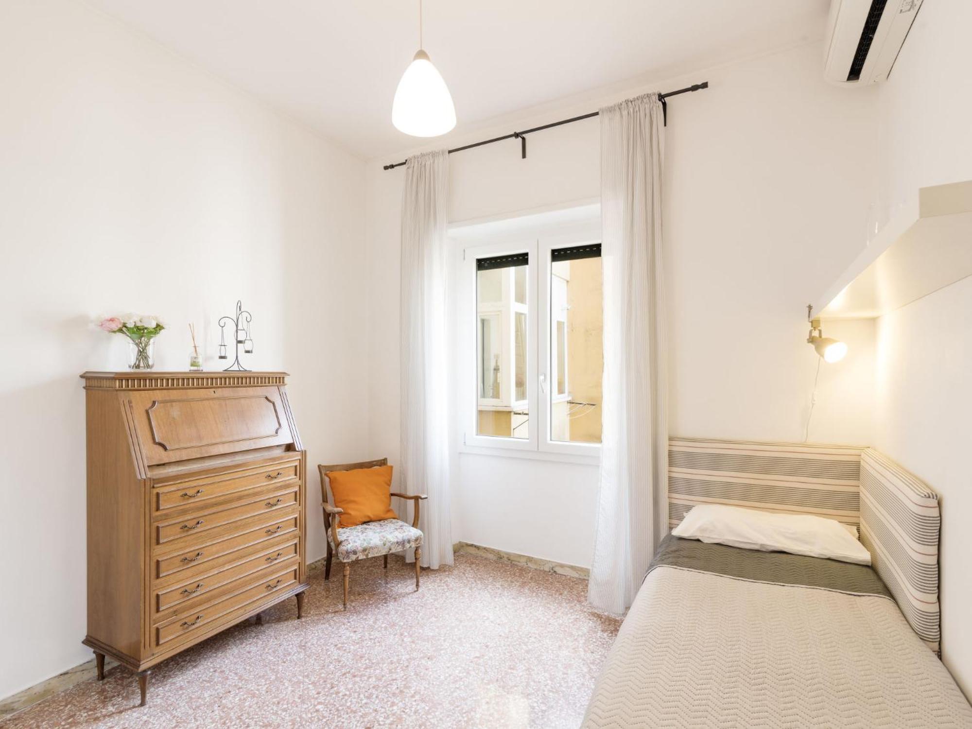 Renato Musei Vaticani By Interhome