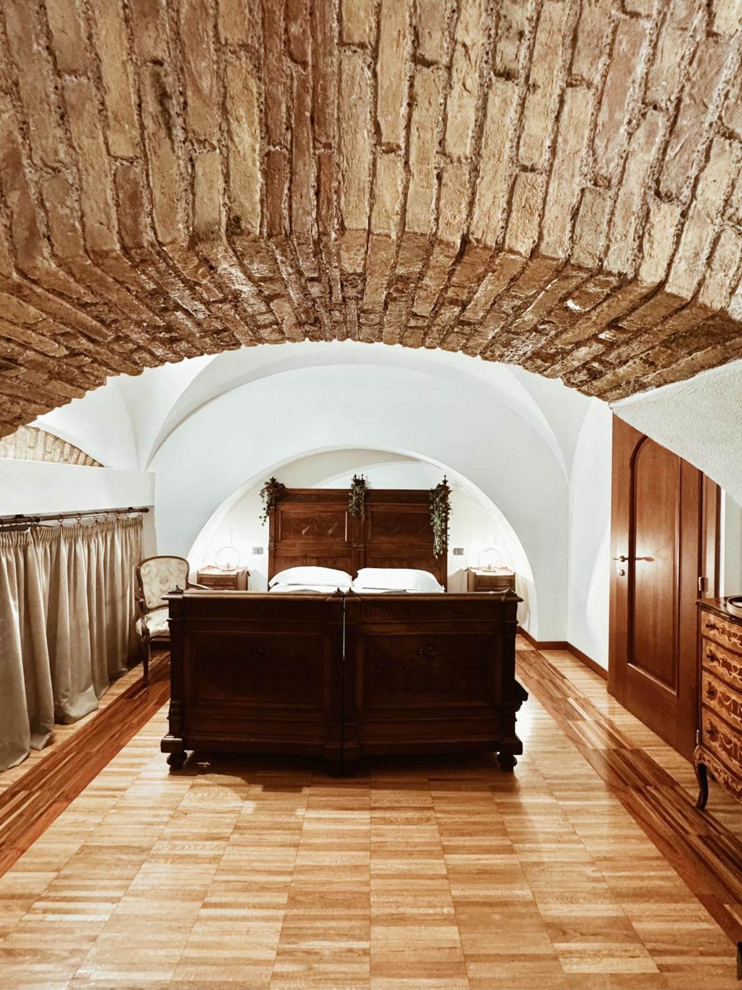 Residenza Tritone Luxury Trevi Fountain *