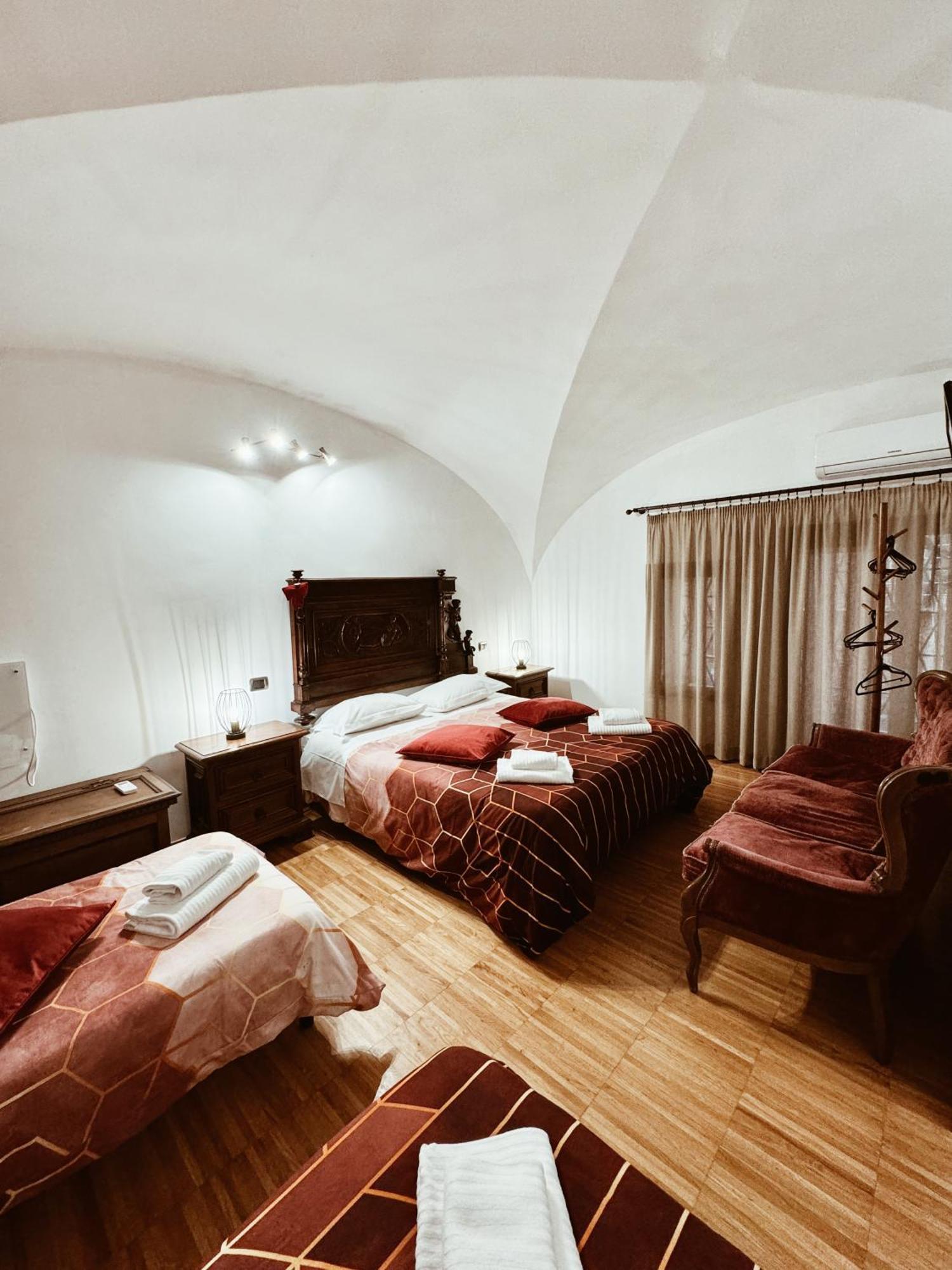 Residenza Tritone Luxury Trevi Fountain
