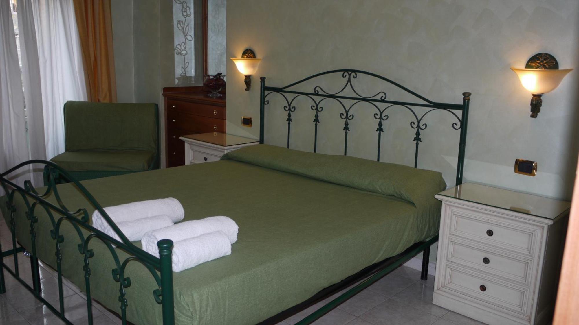 Apartment Charming With 3 Bedrooms Rome