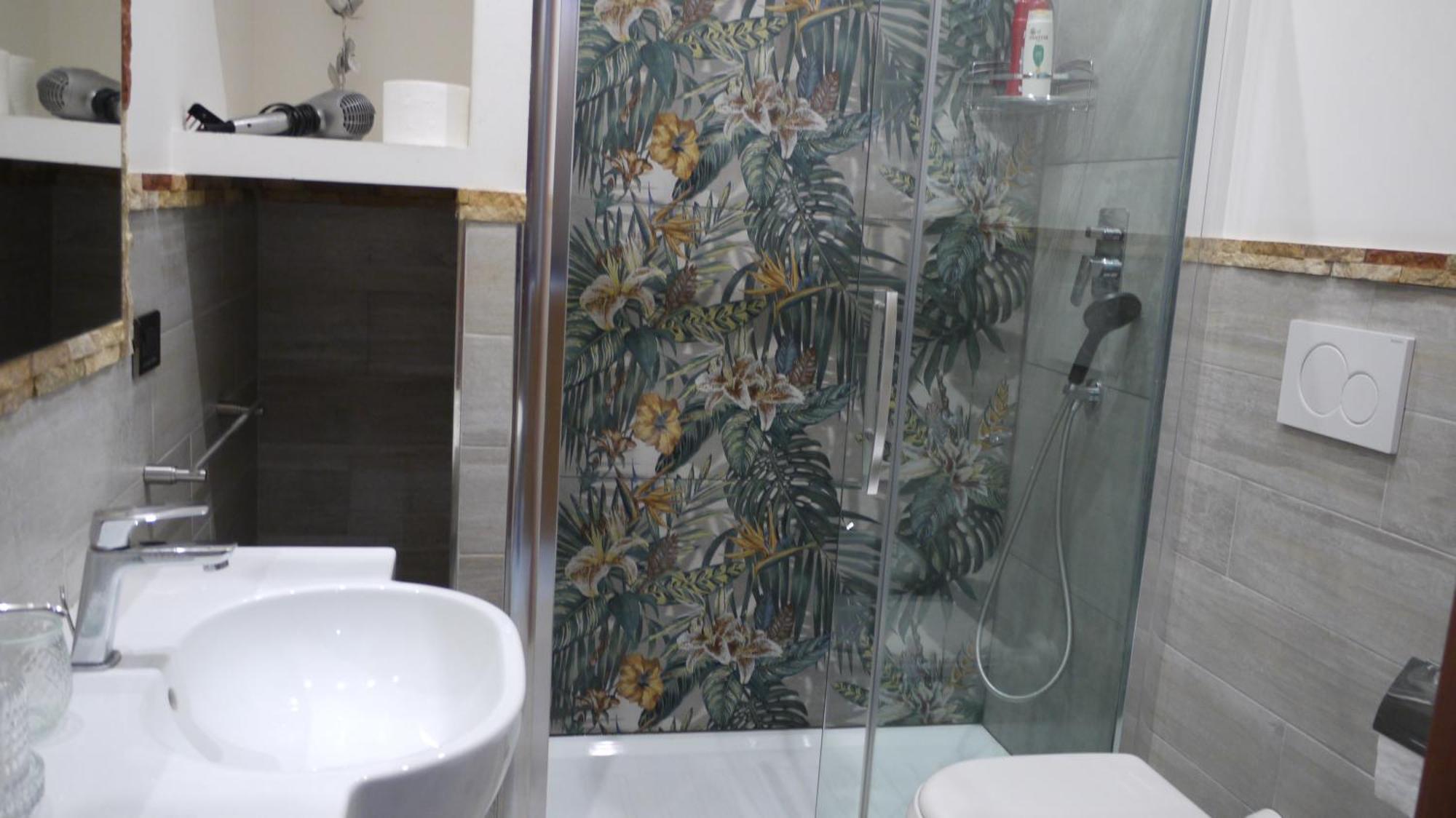 Apartment Charming With 3 Bedrooms Rome