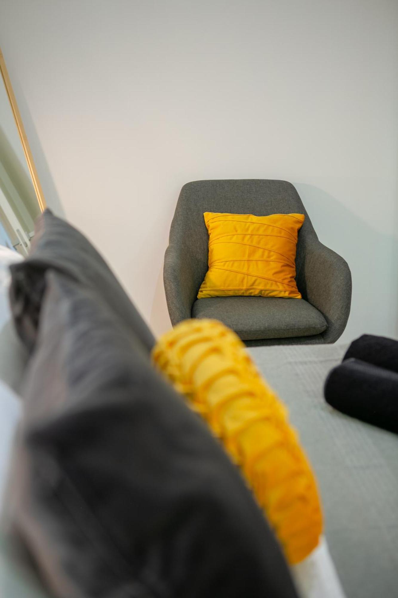 Mustard S Camillo - Homes Appartement