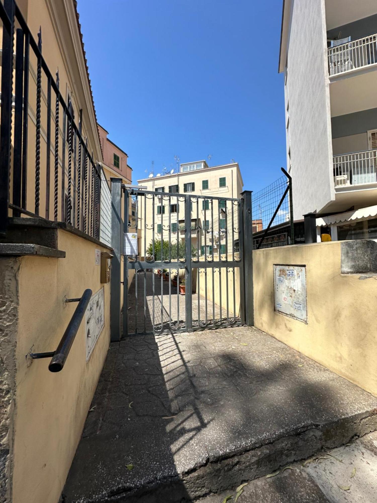 Apartment Cento - Metro Mirti & Free Wifi Rome