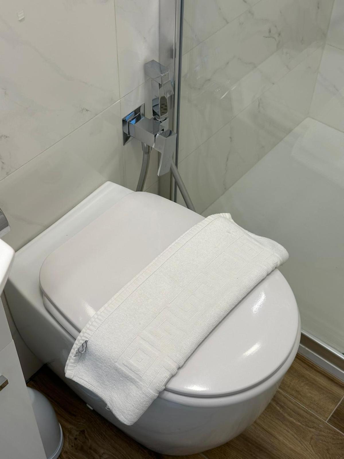 Bed&bikerome Giulio Cesare Bed & Breakfast Rome