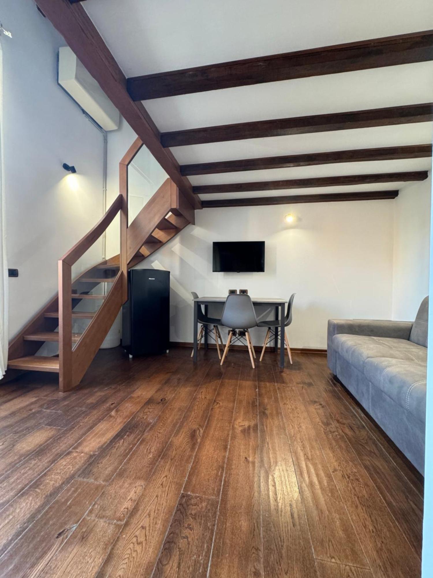 Al 25 Trastevere, Apartment *