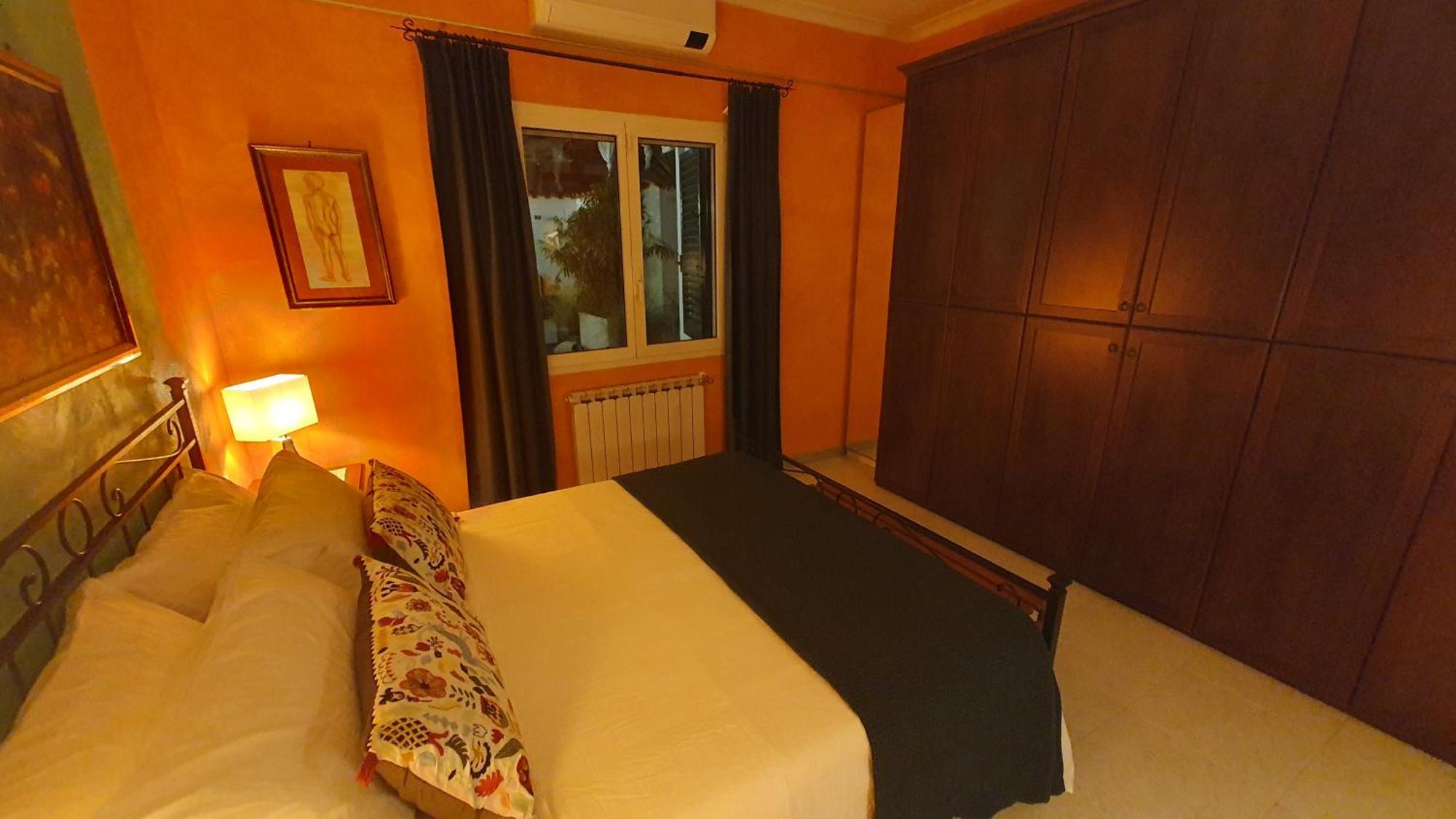 Apartment Lilli Urban Garden - Private Garden And Reserved Free Parking In Detached House Surrounded By The Greenery Of