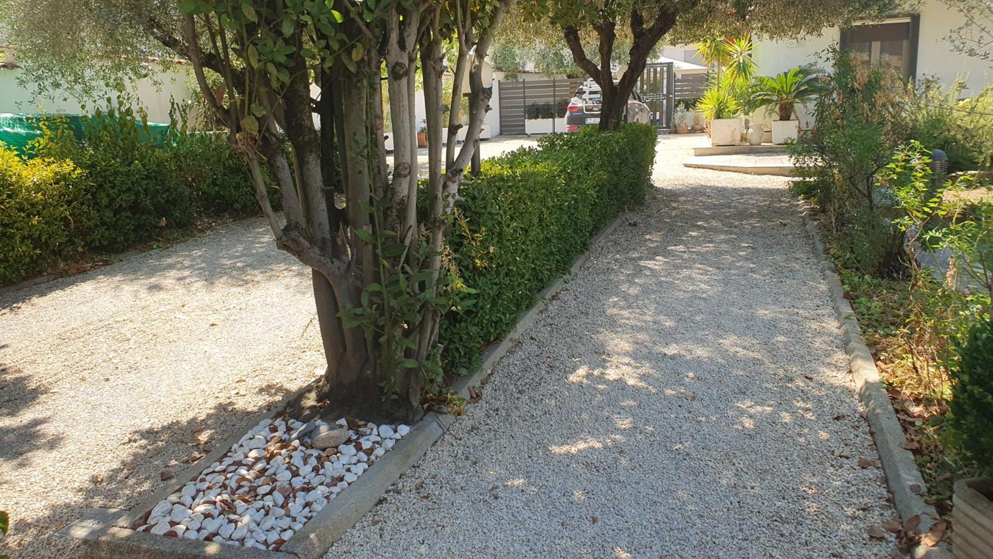 Lilli Urban Garden - Private Garden And Reserved Free Parking In Detached House Surrounded By The Greenery Of Apartment Rome