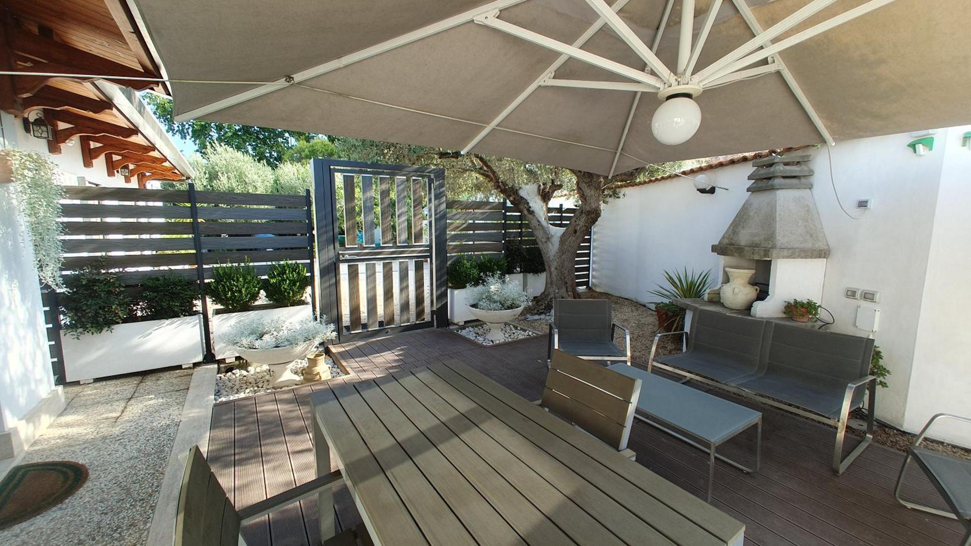 Apartment Lilli Urban Garden - Private Garden And Reserved Free Parking In Detached House Surrounded By The Greenery Of Rome