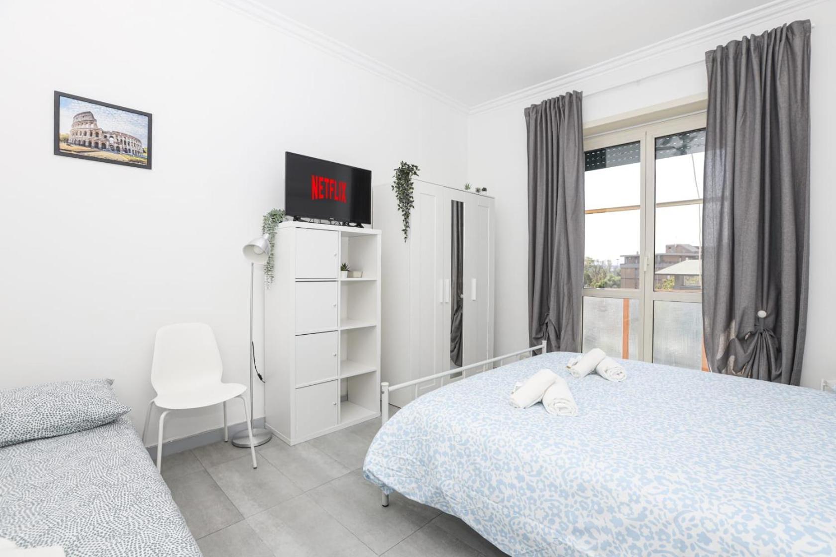 Appartement Aeterna - Metro A , 20 Min To The Center - Tourist Tax Included - Free Wi-fi Rome