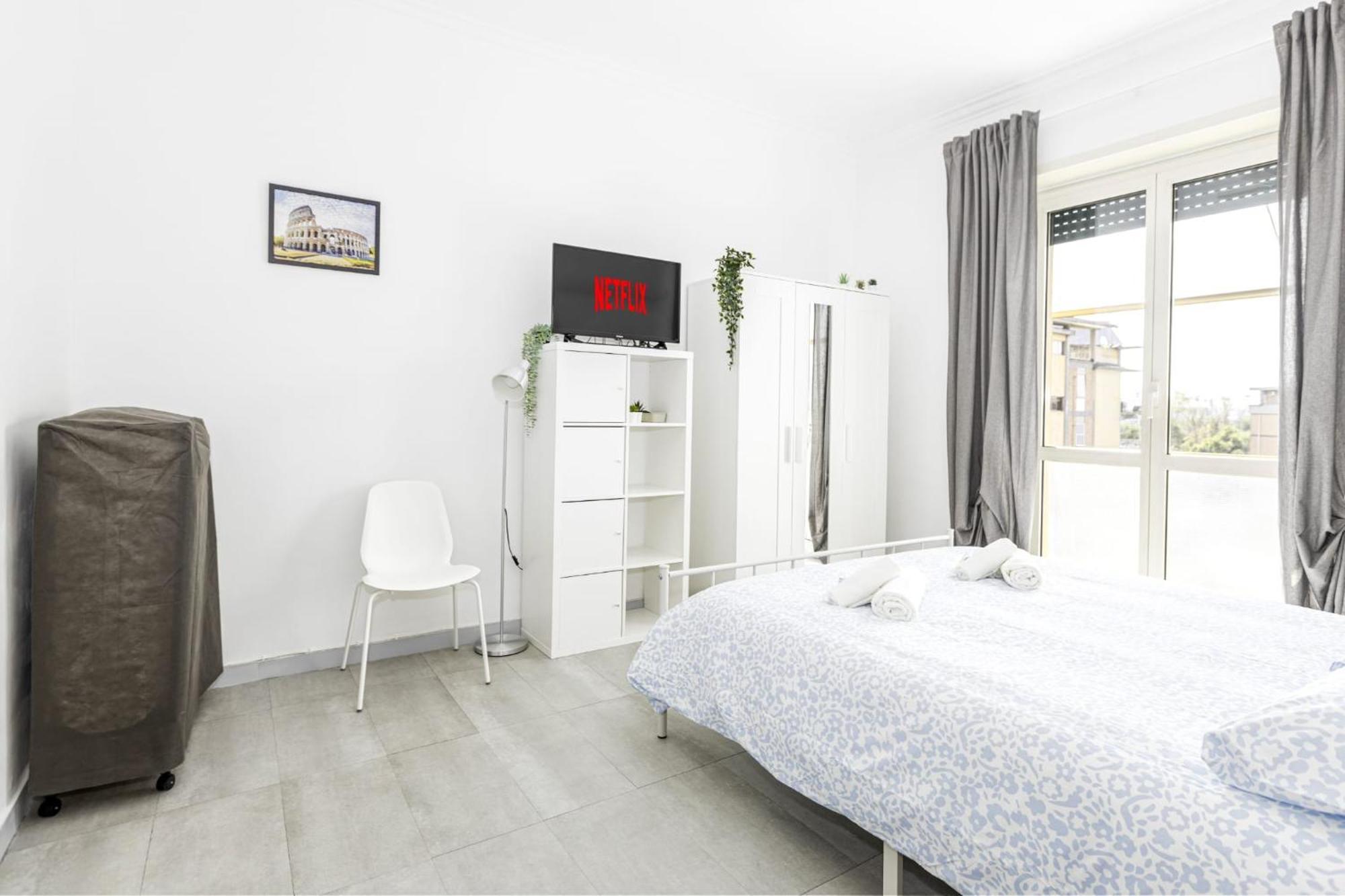 Appartement Aeterna - Metro A , 20 Min To The Center - Tourist Tax Included - Free Wi-fi *