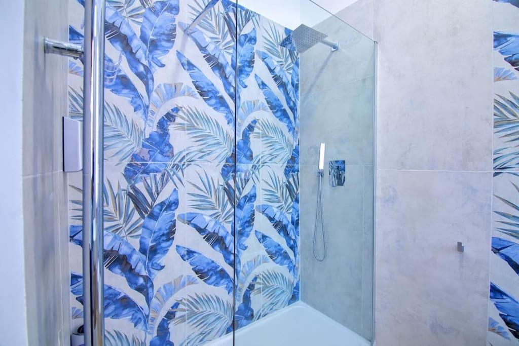 Domus Apartment *
