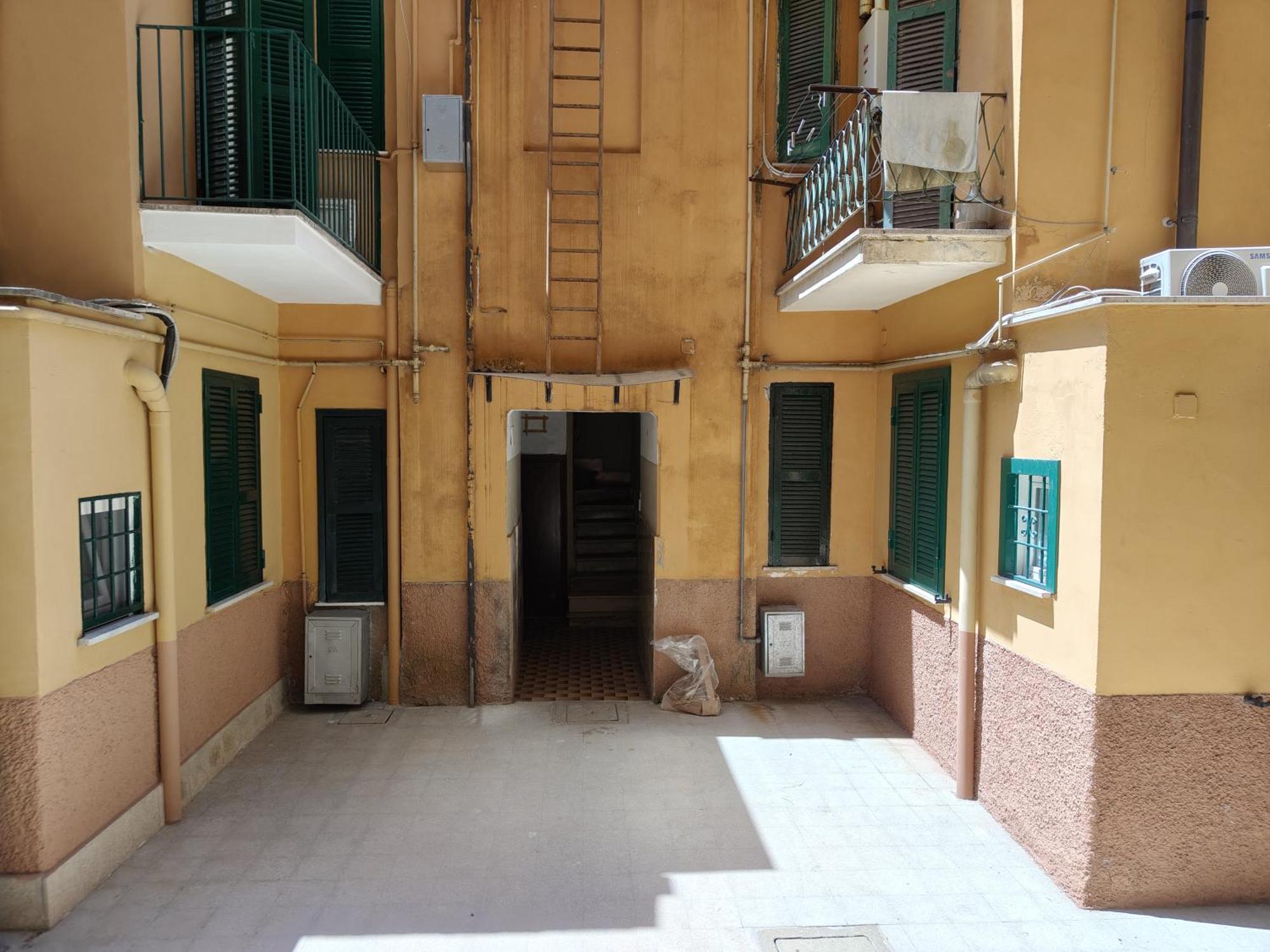 Crystal Domus Apartment
