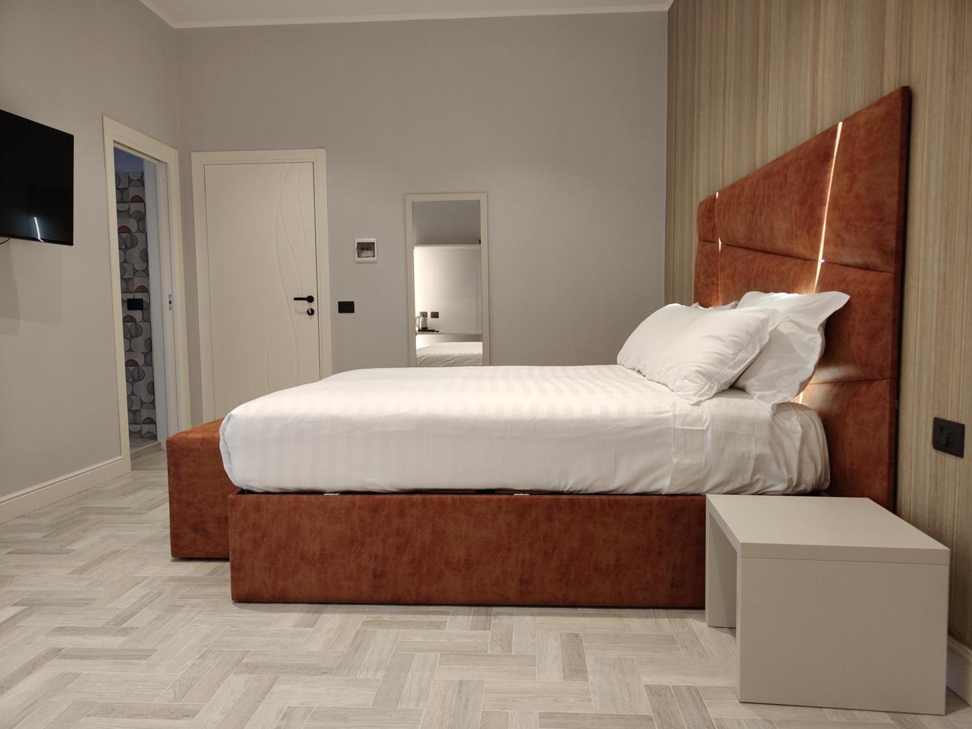 Crystal Domus Apartment *
