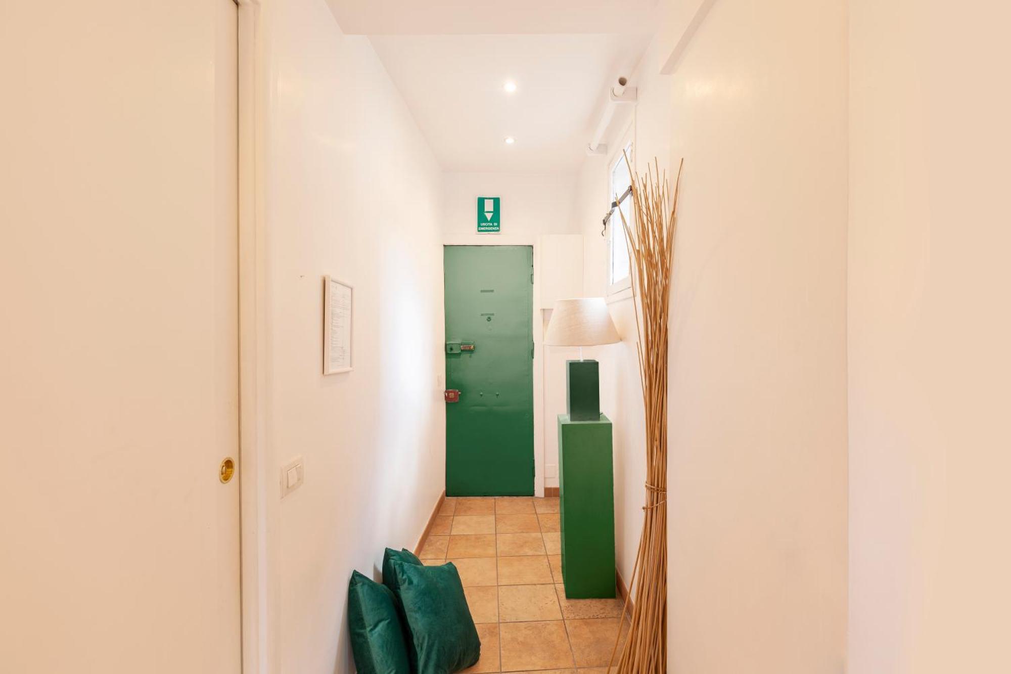 Campo Dei Fiori Sun With Balcony Appartement