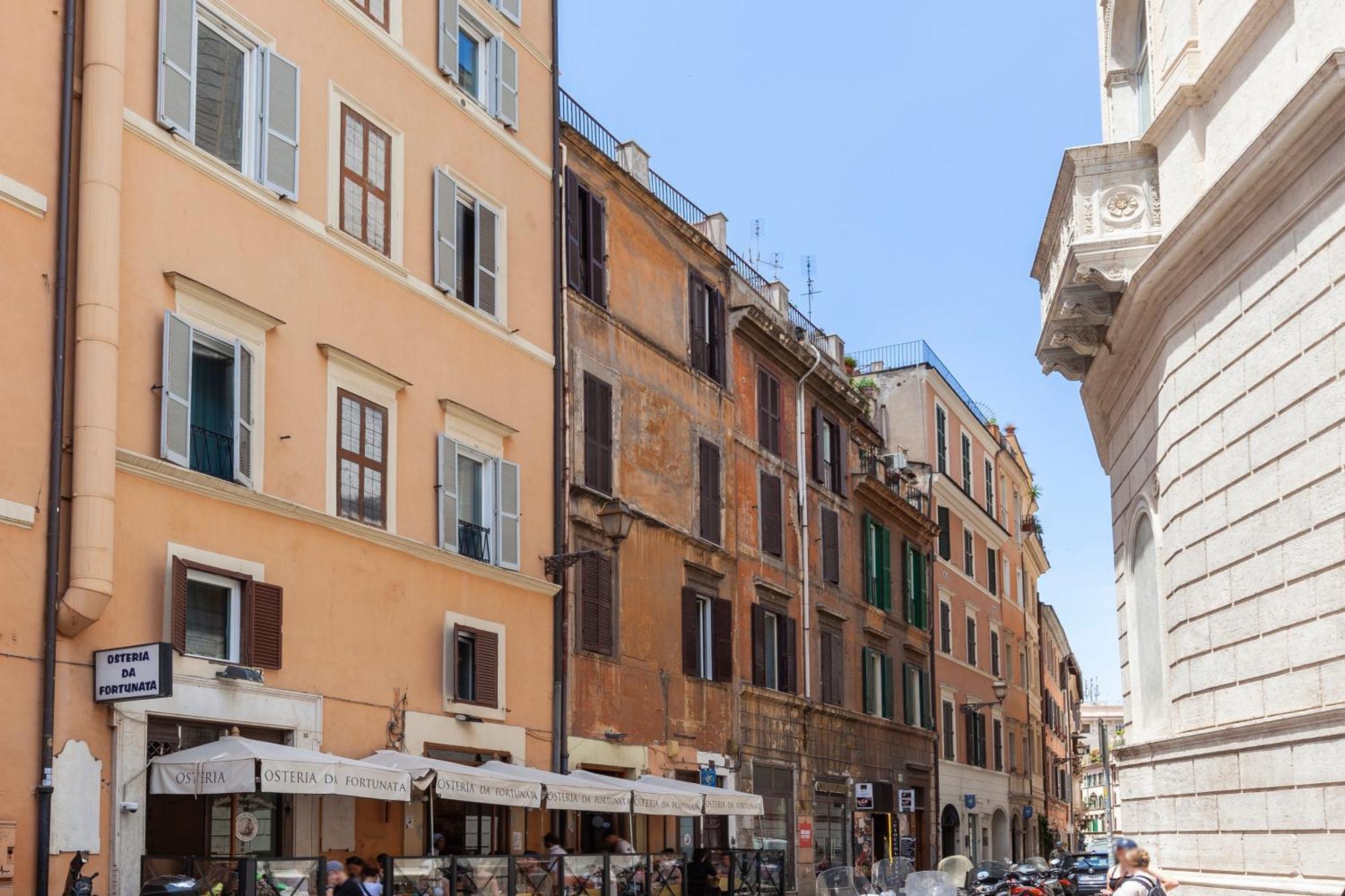 Campo Dei Fiori Sun With Balcony Appartement *