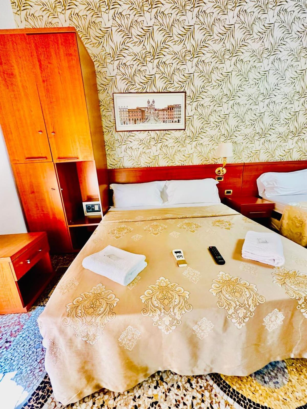 Station Guest house *