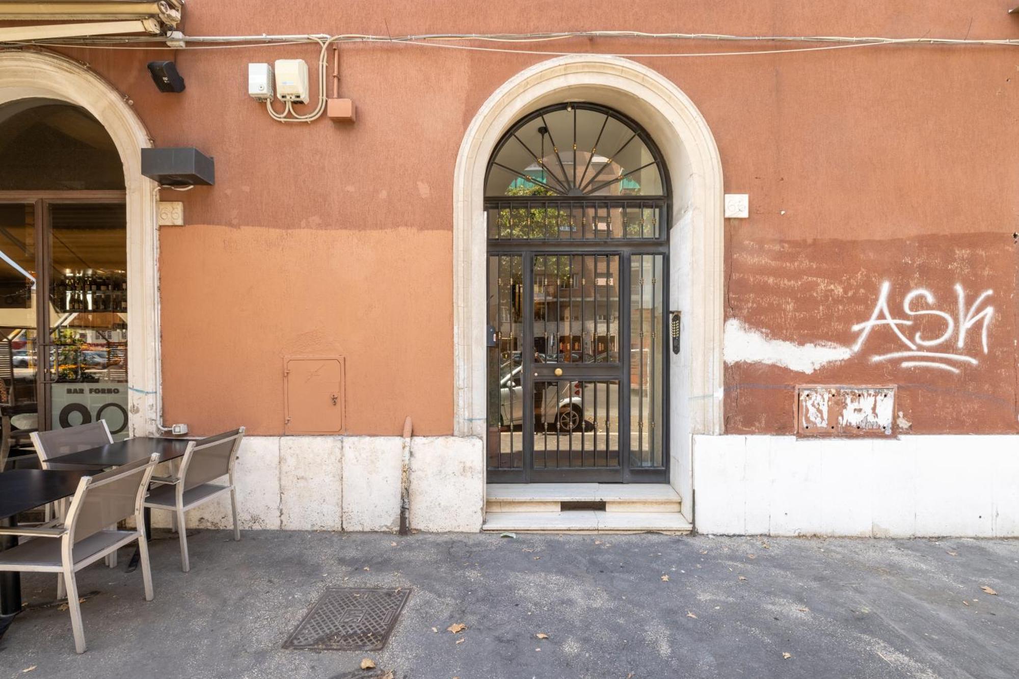 Ostiensis Place Appartement *