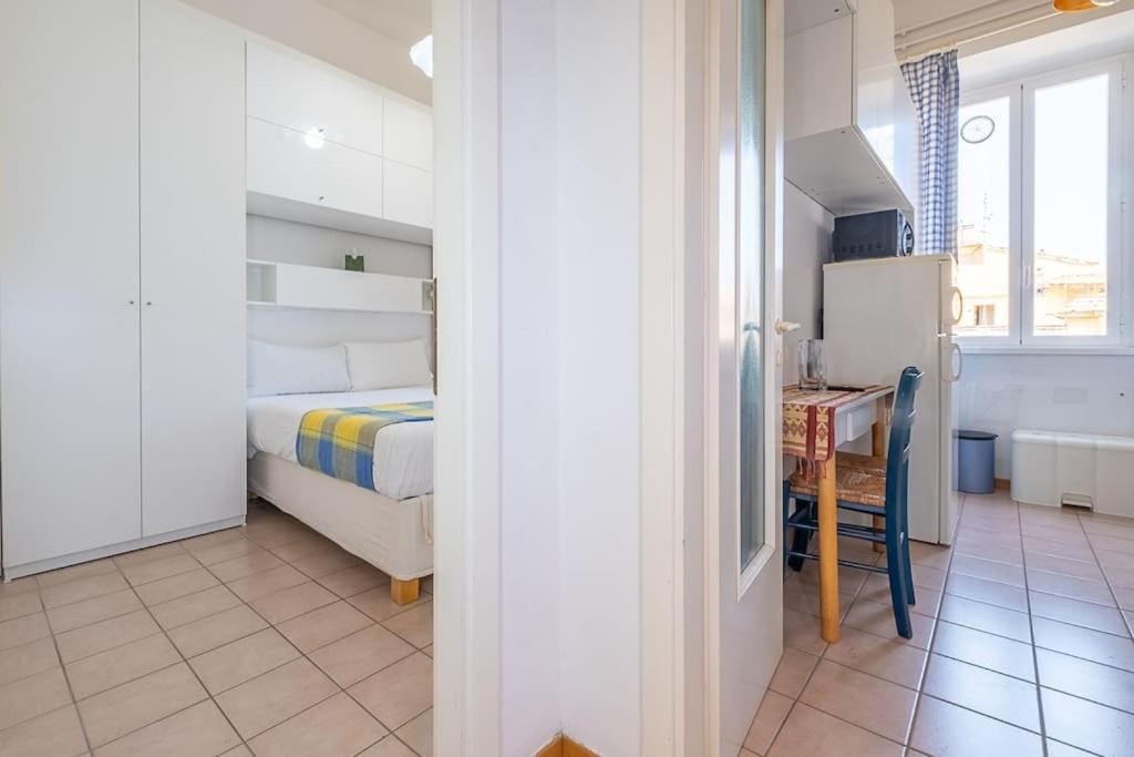 Ht Mama Bilo Vatican Area Apartment