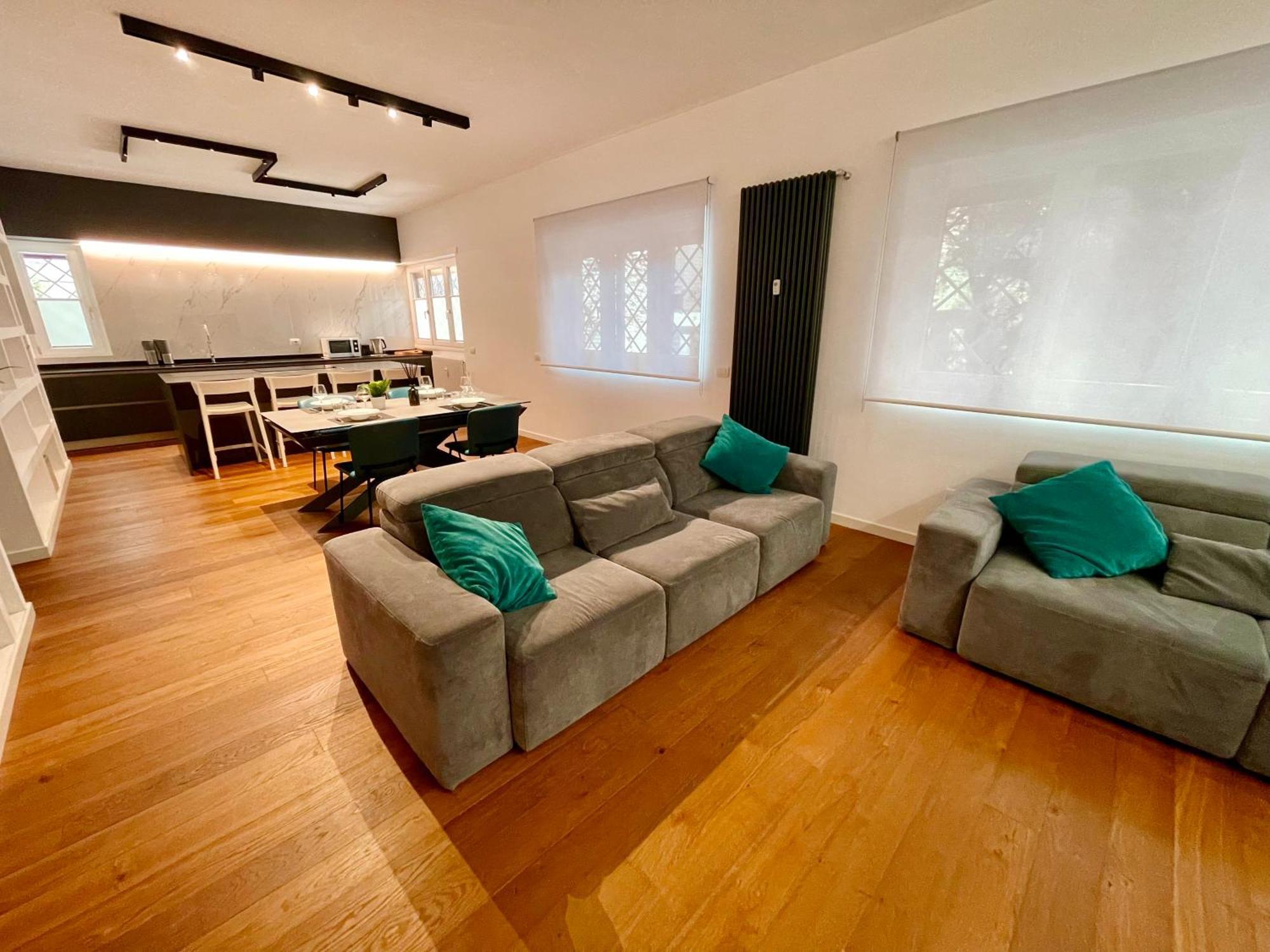 Ada Luxury * Rome