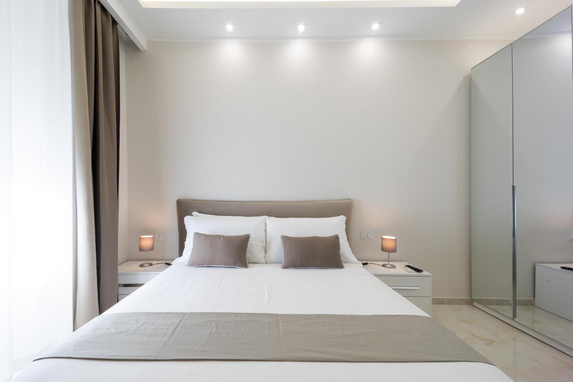 Apartment Caruso Regal House Rome