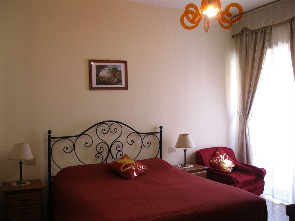 Couette-café The Condottieri 3*
