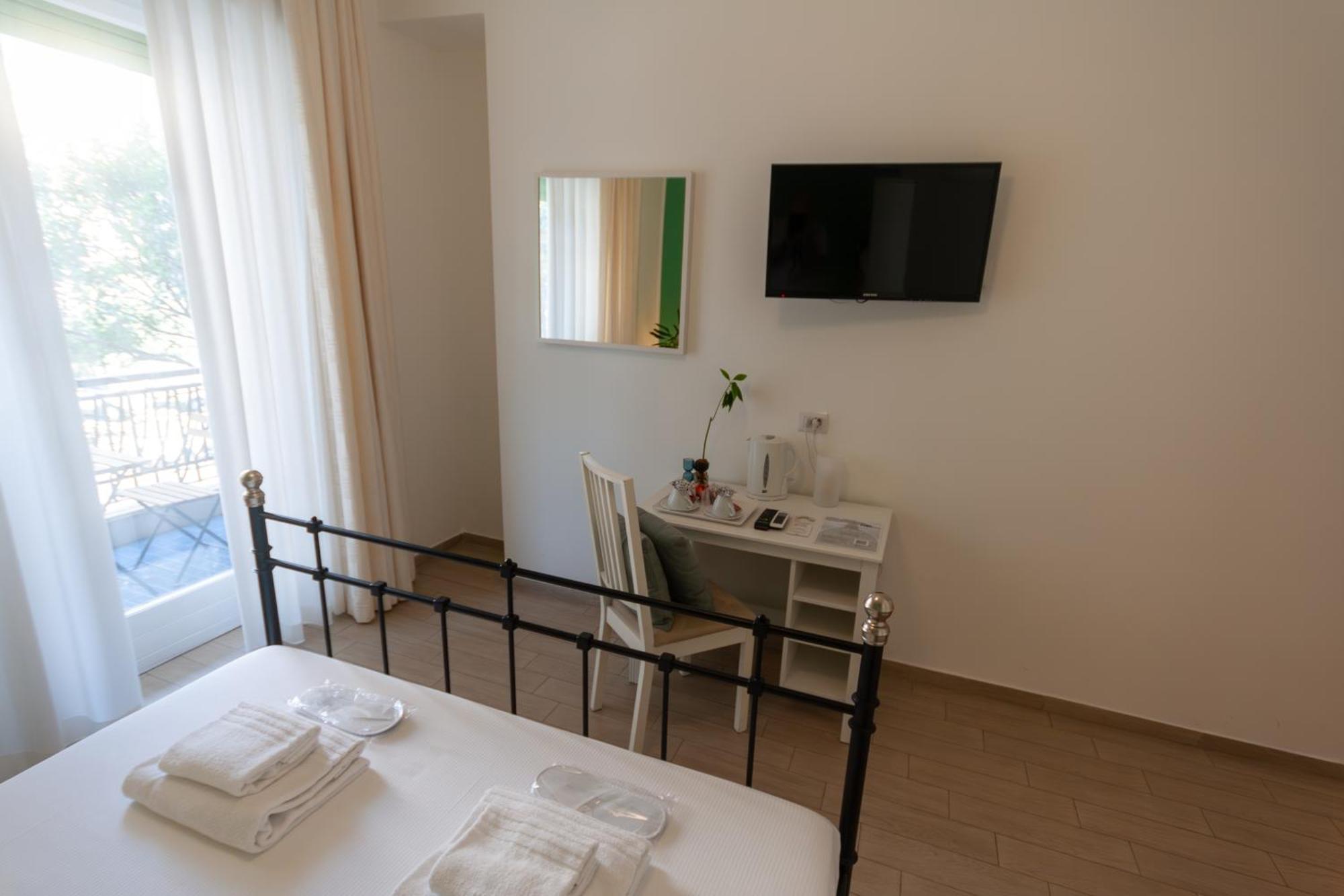 Magna Cura Bed & Breakfast 3*