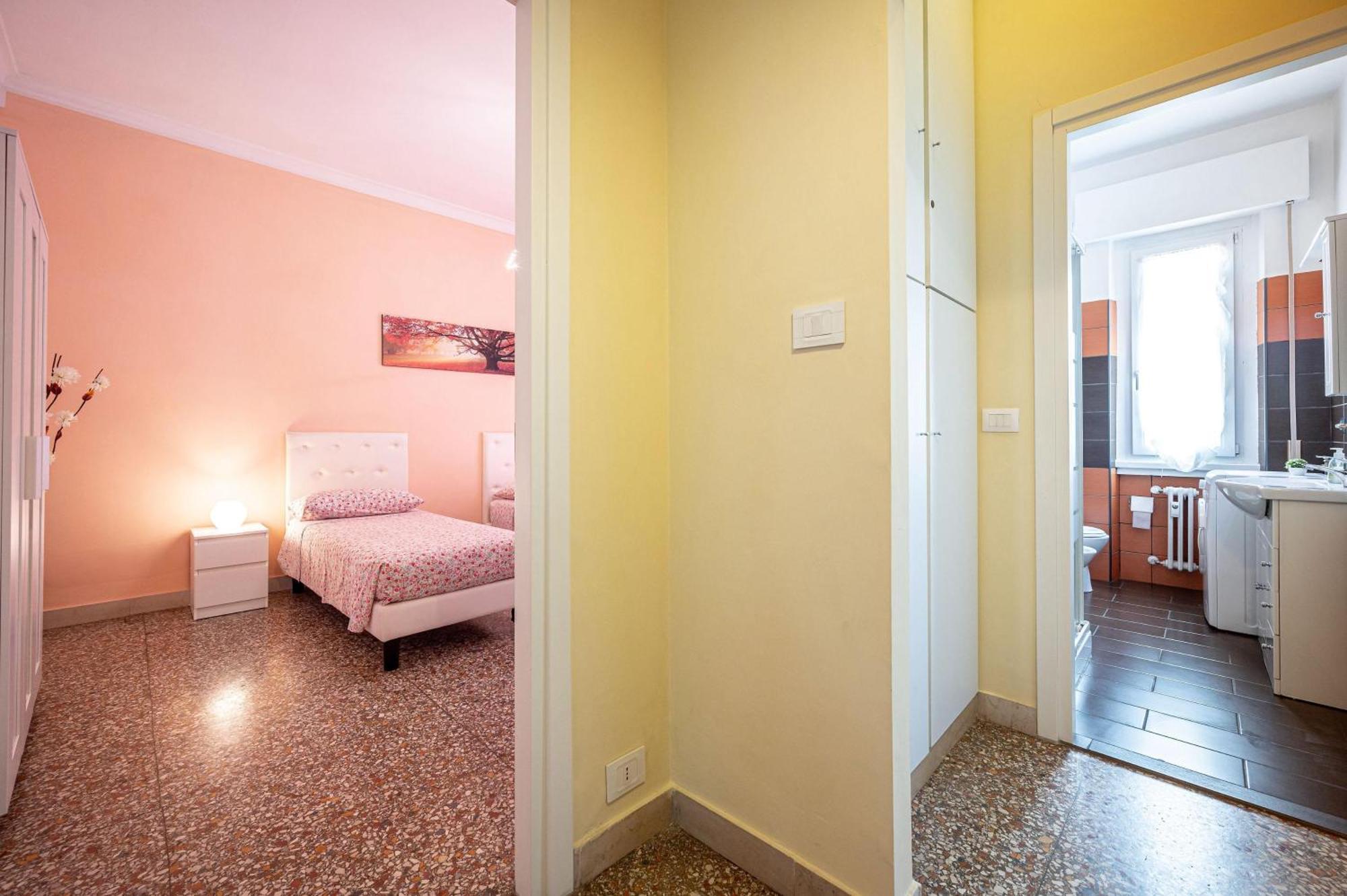 Caracciolo - Metro San Giovanni Apartamento