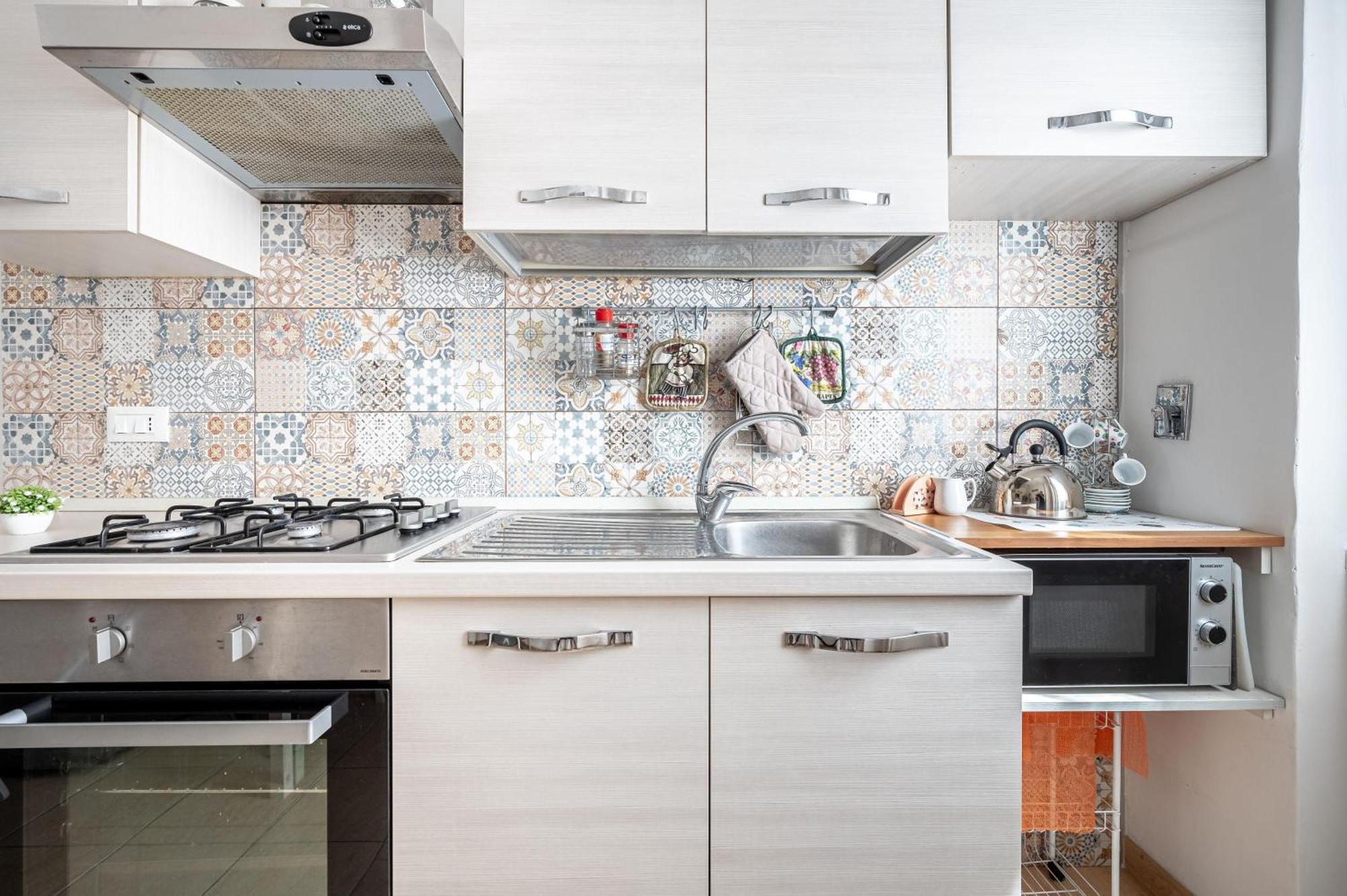 Caracciolo - Metro San Giovanni Apartment Rome