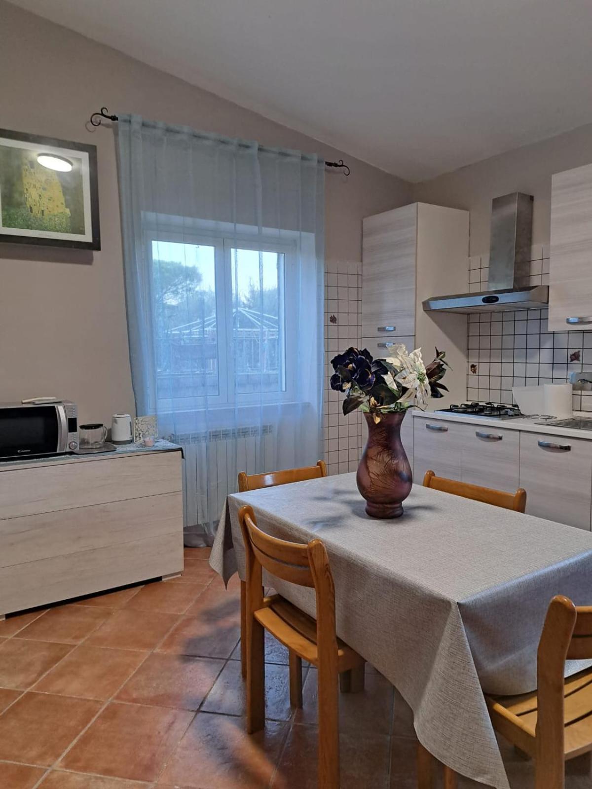 Tor Vergata Con Giardino Apartment *