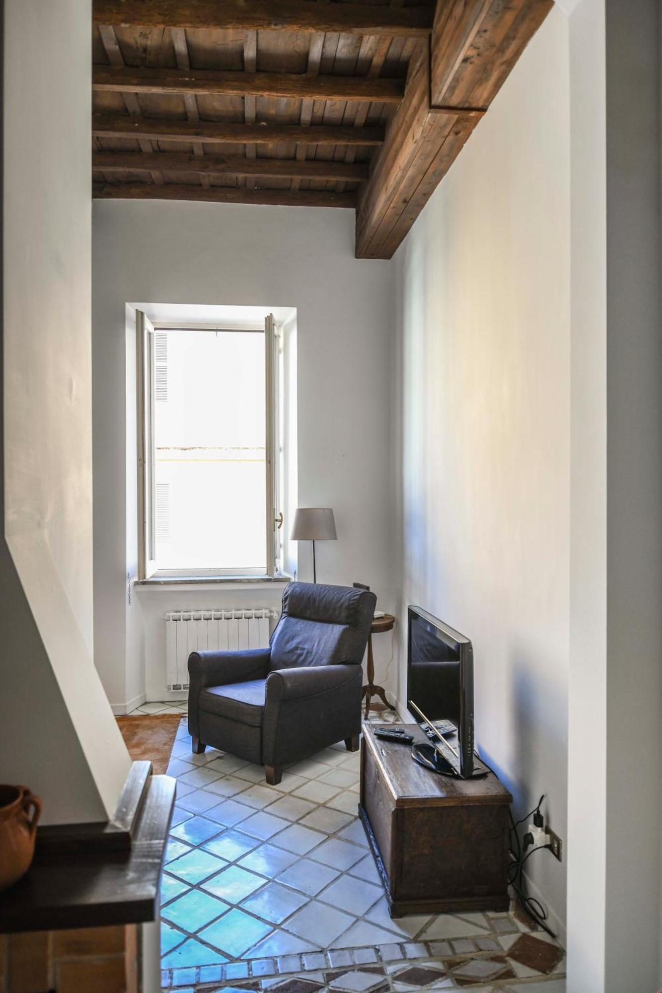 Storico Borgo Pio Apartment *