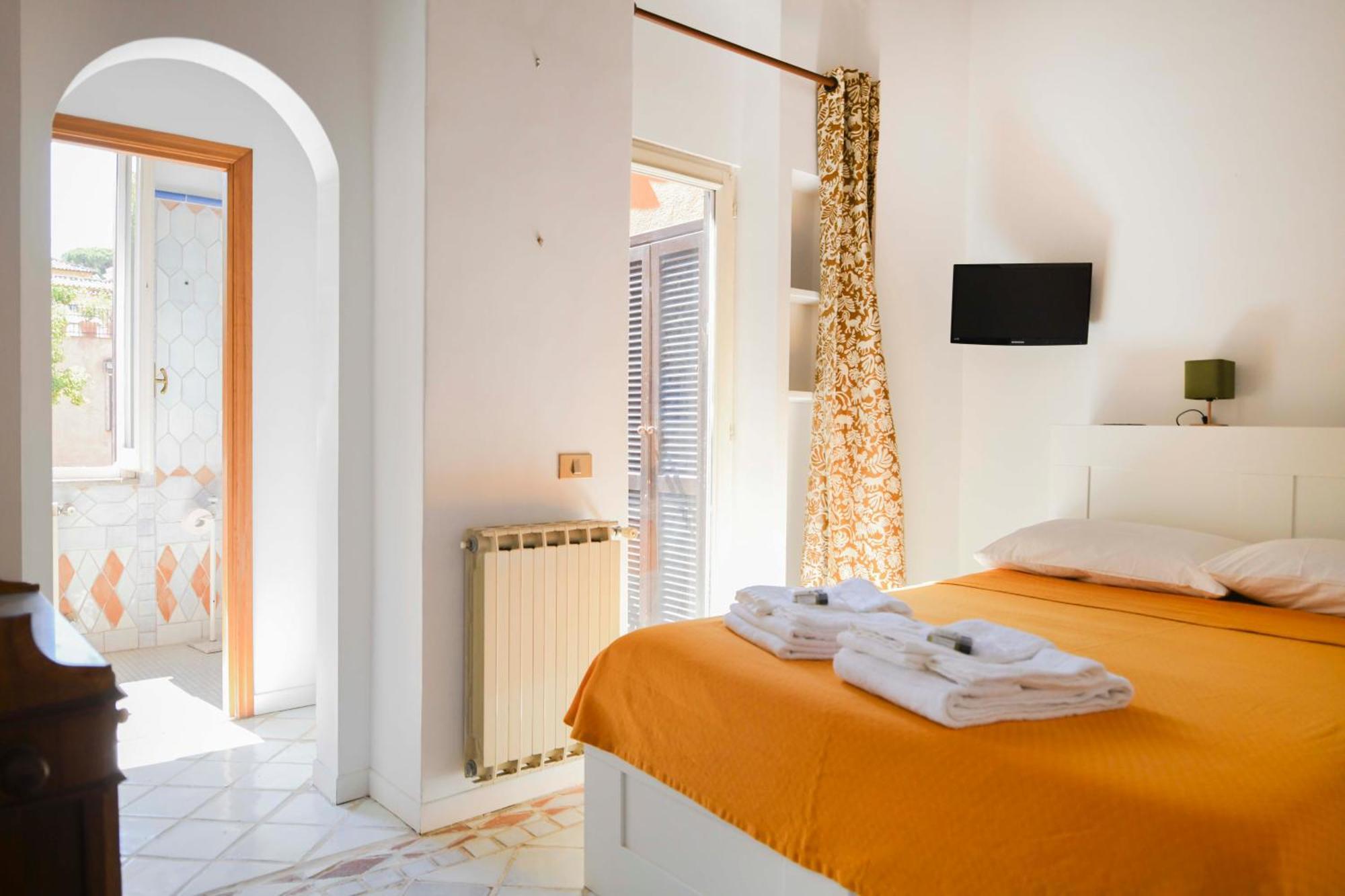 Storico Borgo Pio Apartment