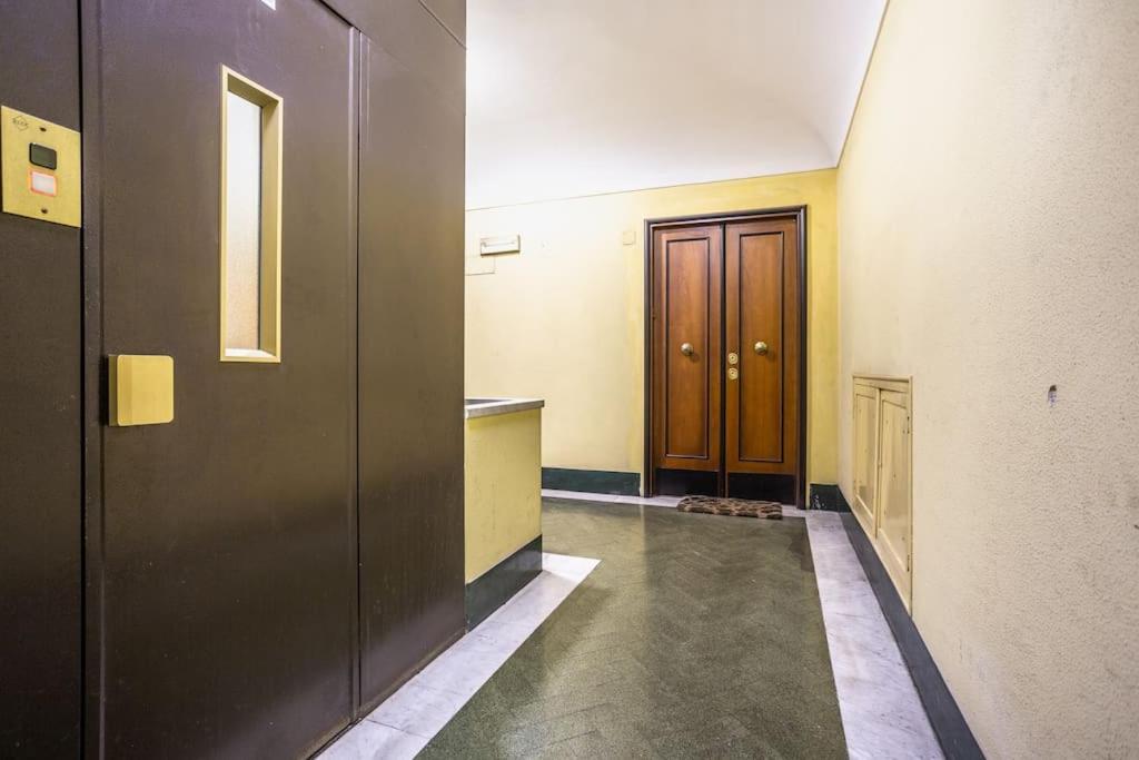 Charme & Luxe 2 Bedroom Center Apartment Rome