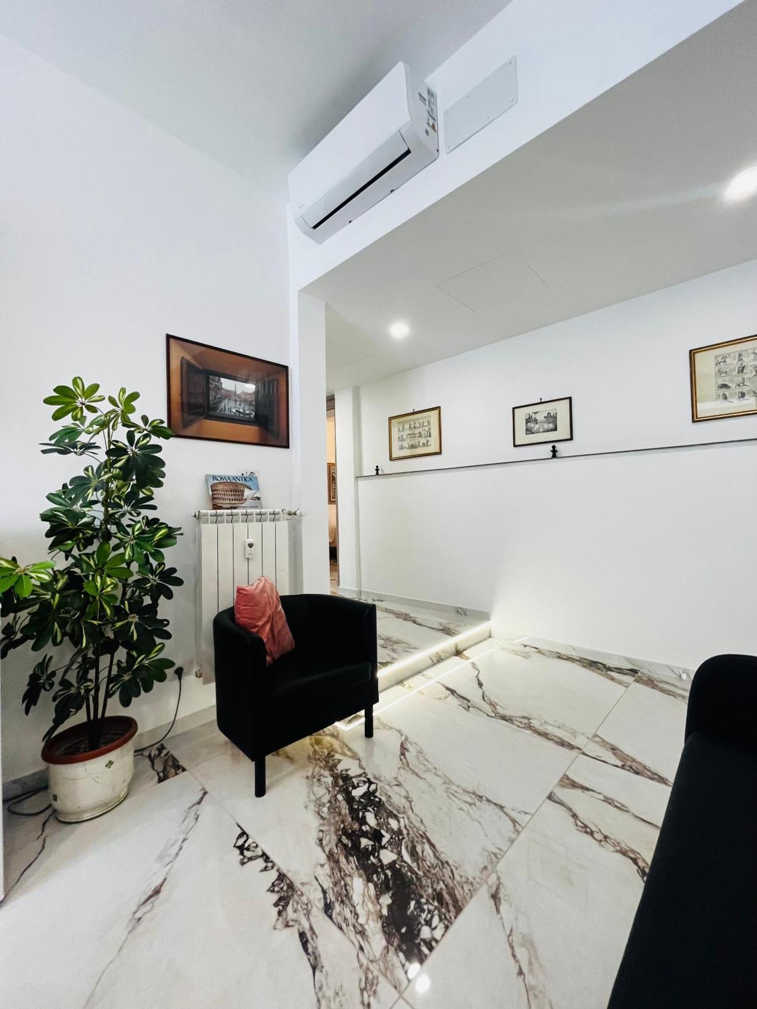 Escape To The Eternal Vatican Apartment *