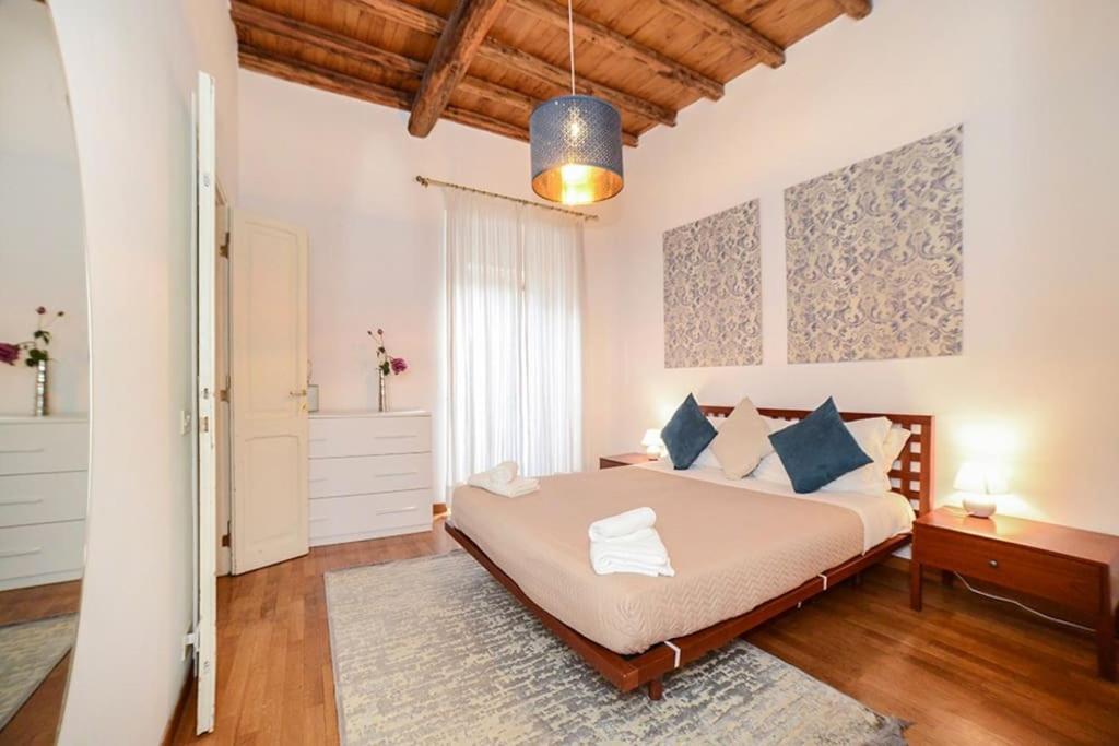 Pantheon 2 - Large In The Hearth Of A Appartement *