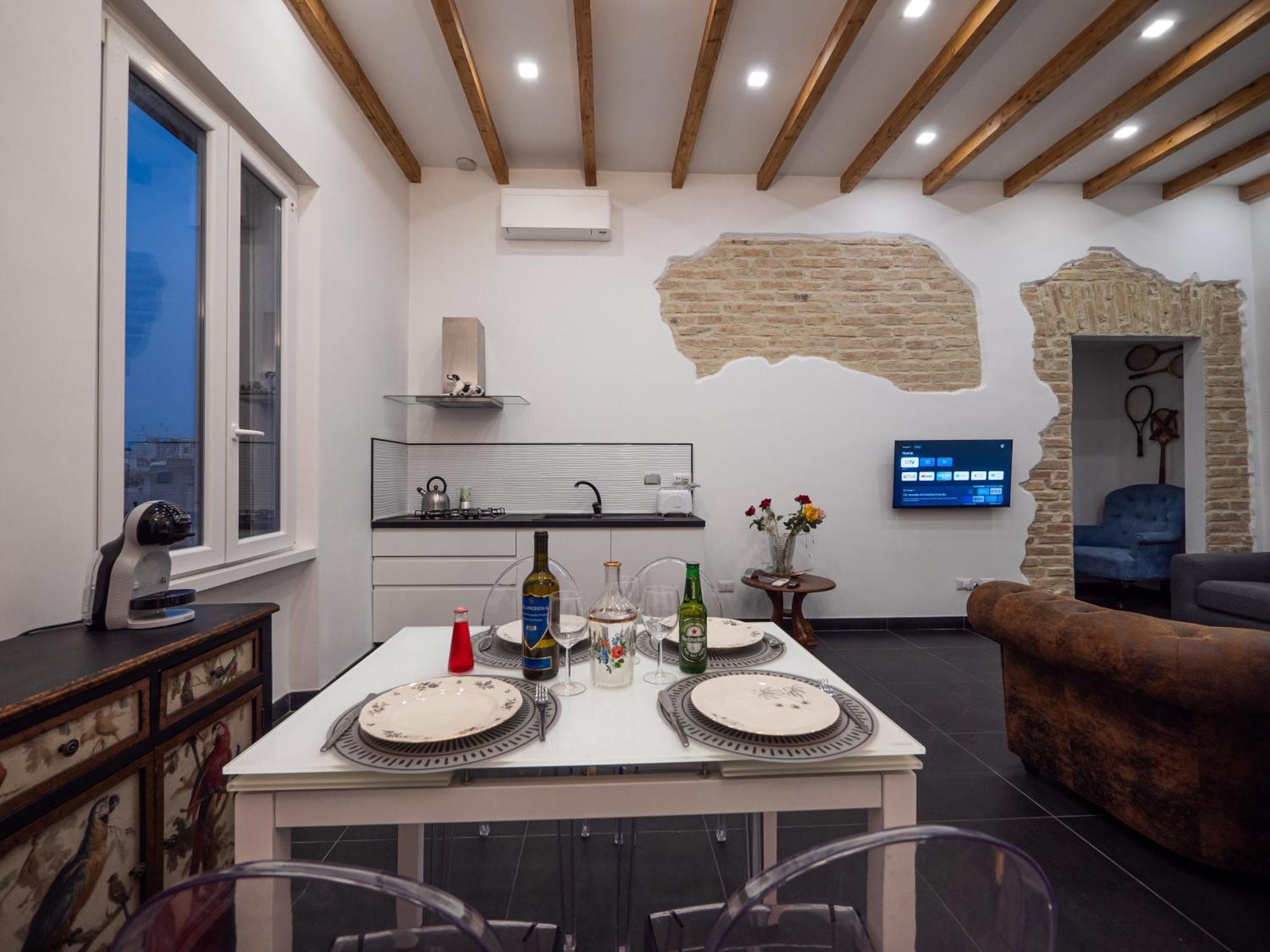 Conte House - 2 *