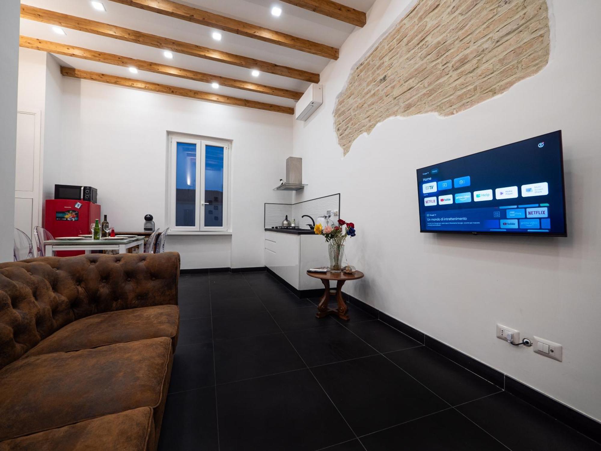 Conte House - 2 *