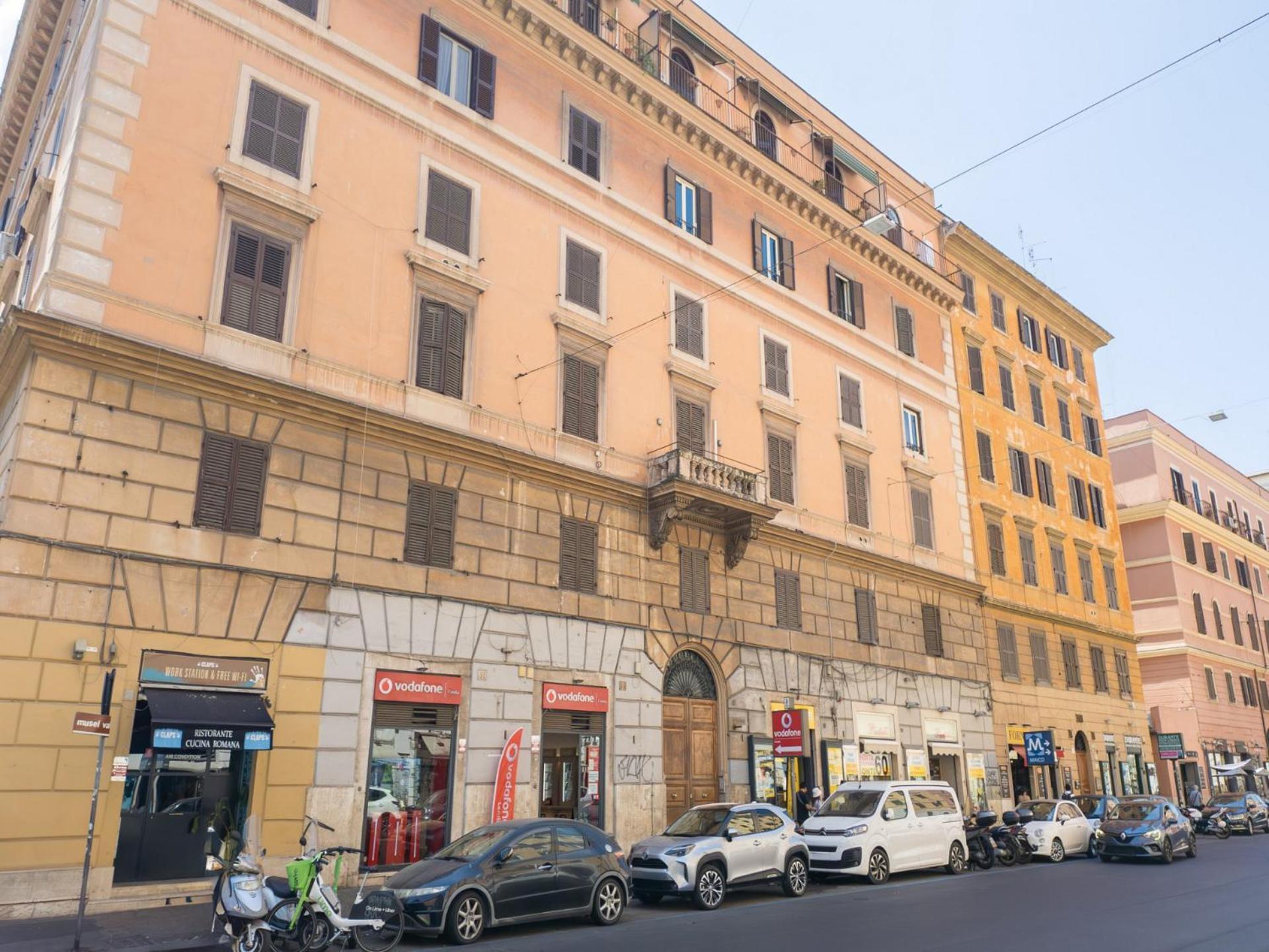 The Rent - Bright Two-bedroom Between Prati And San Pietro * Rome
