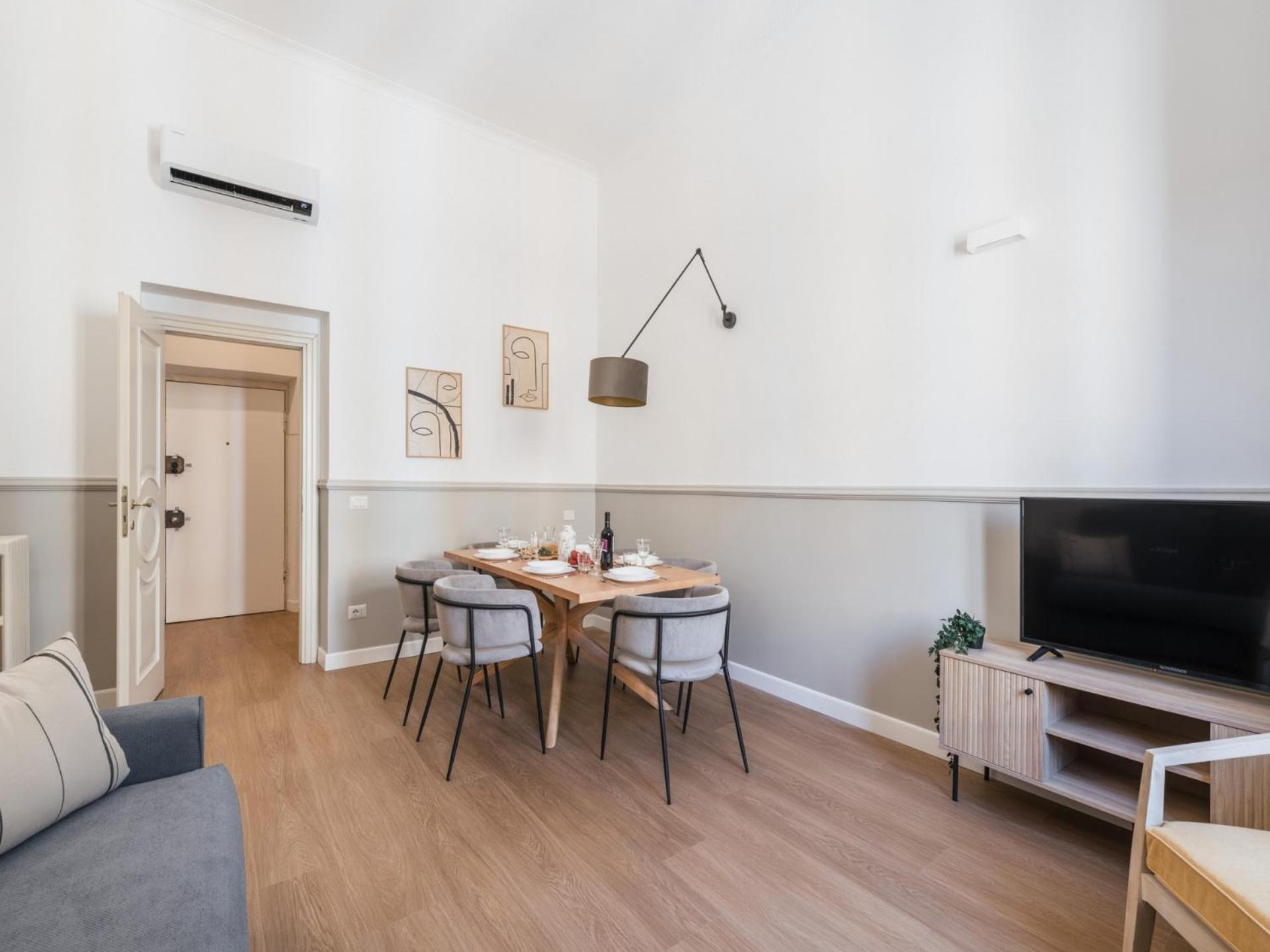 The Rent - Bright Two-bedroom Between Prati And San Pietro * Rome