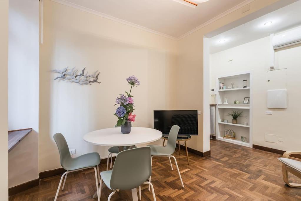 Poerio Home&garden Near The Centre Of Appartement