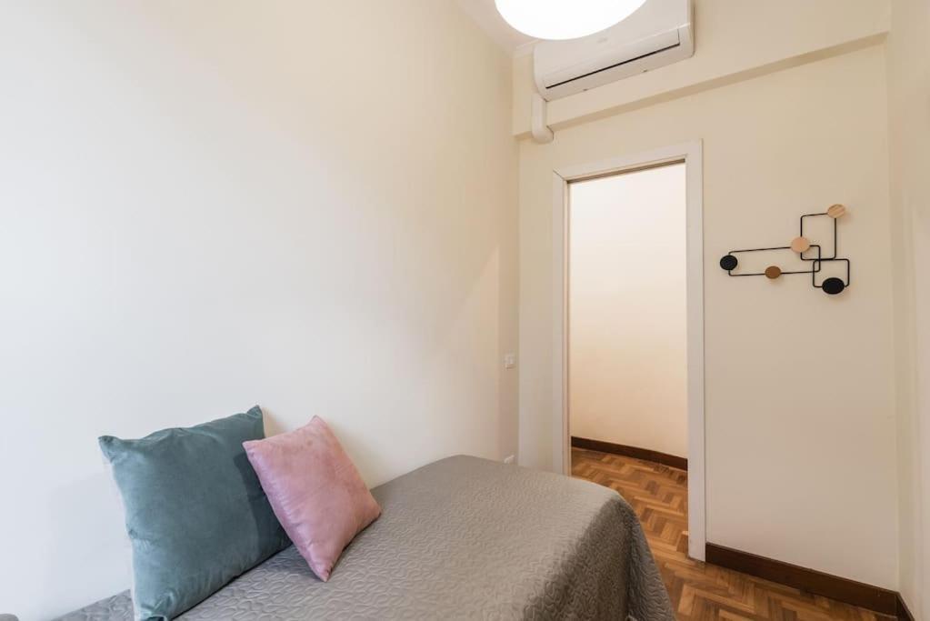 Appartamento Poerio Home&garden Near The Centre Of