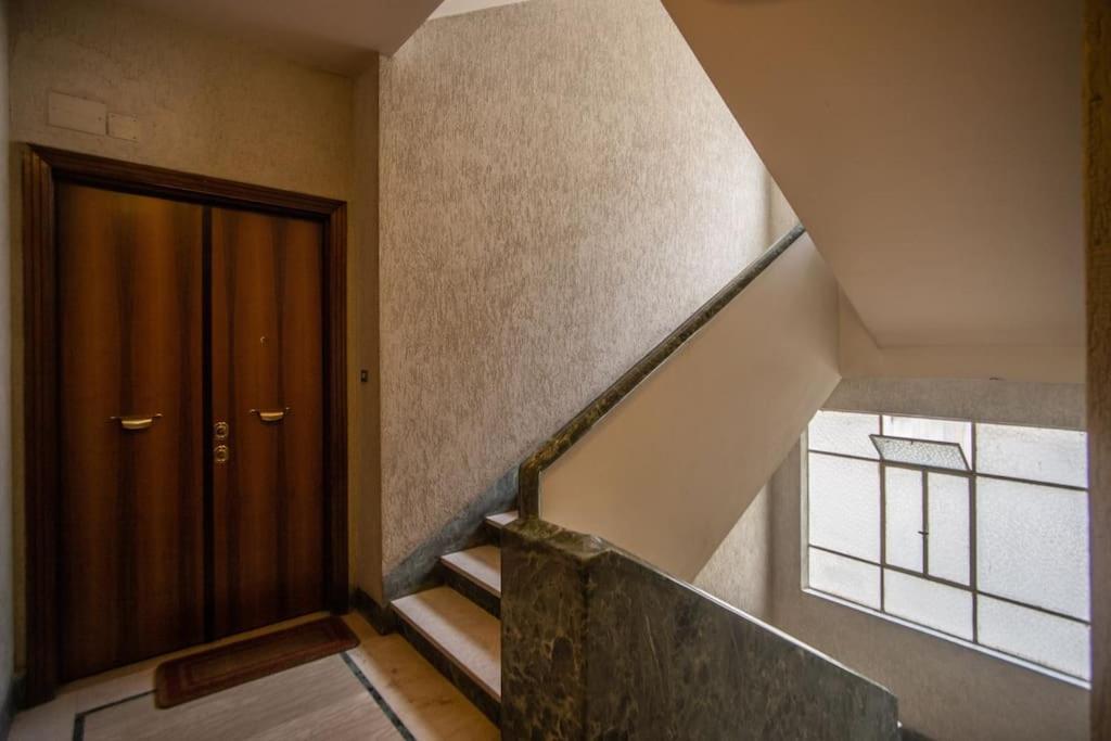 Homely - Spacious In Gianicolo District Apartamento
